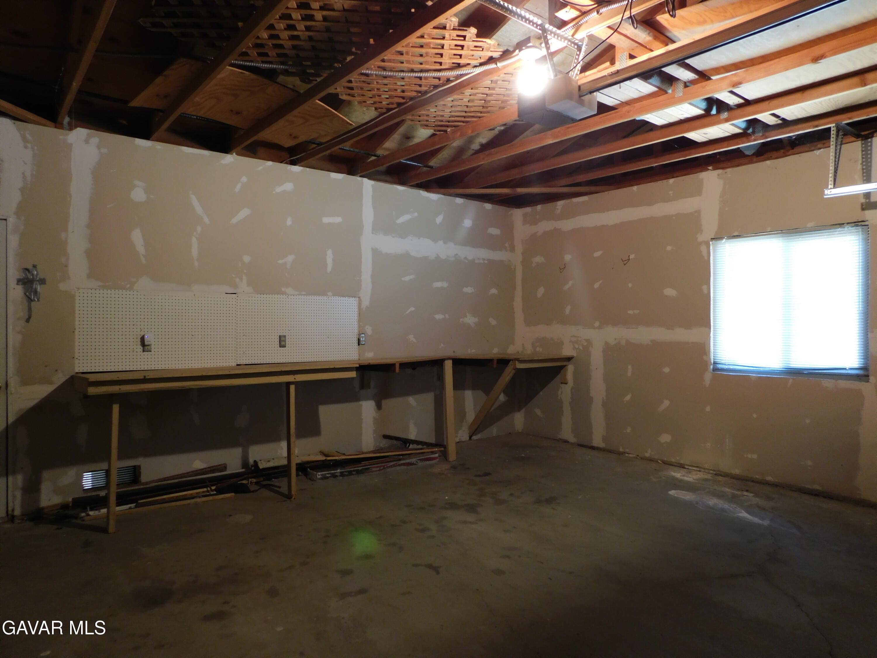 14306 Dover Drive Property Photo 17