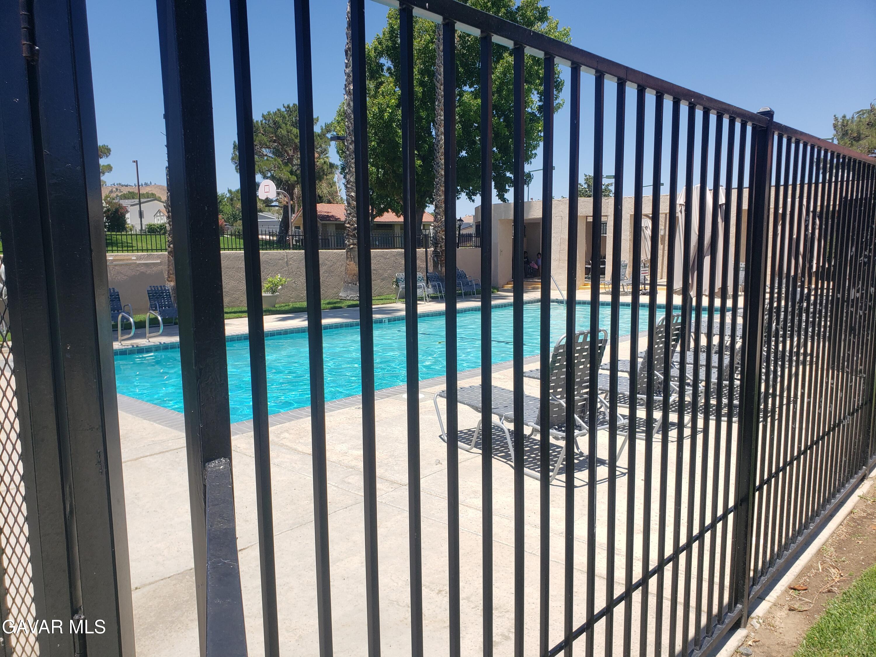 40701 W Rancho Vista Boulevard, Spc 46 Property Photo 12
