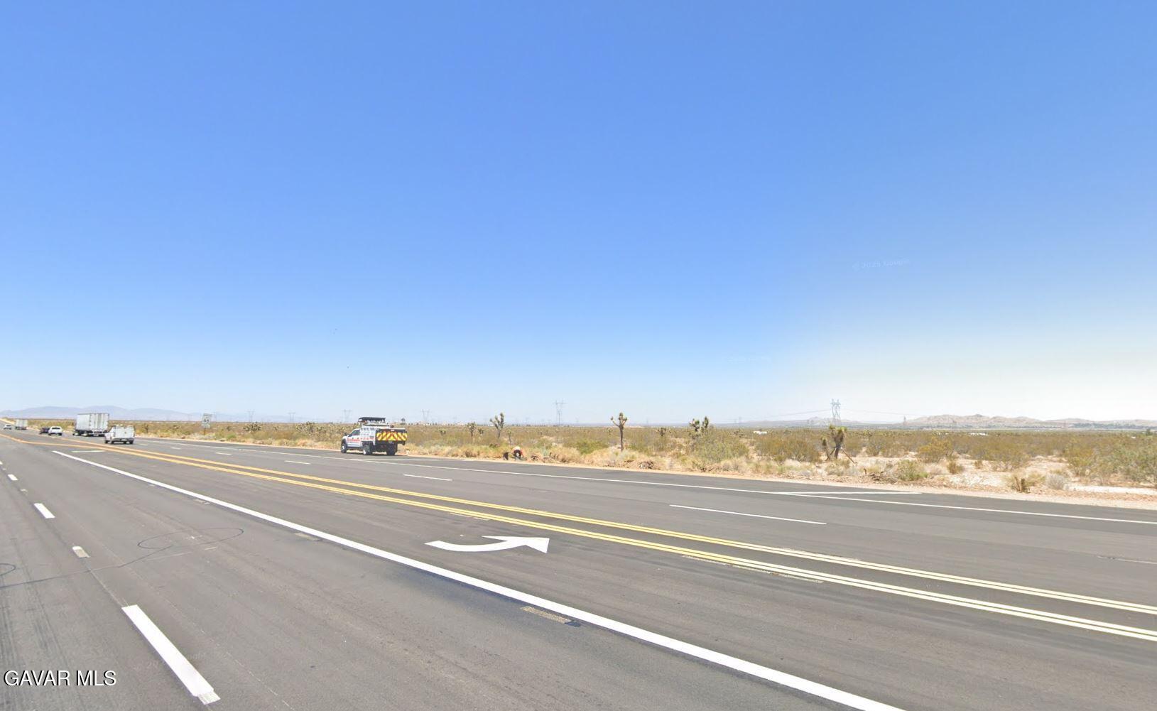 16400 Pearblossom Highway Property Photo 3
