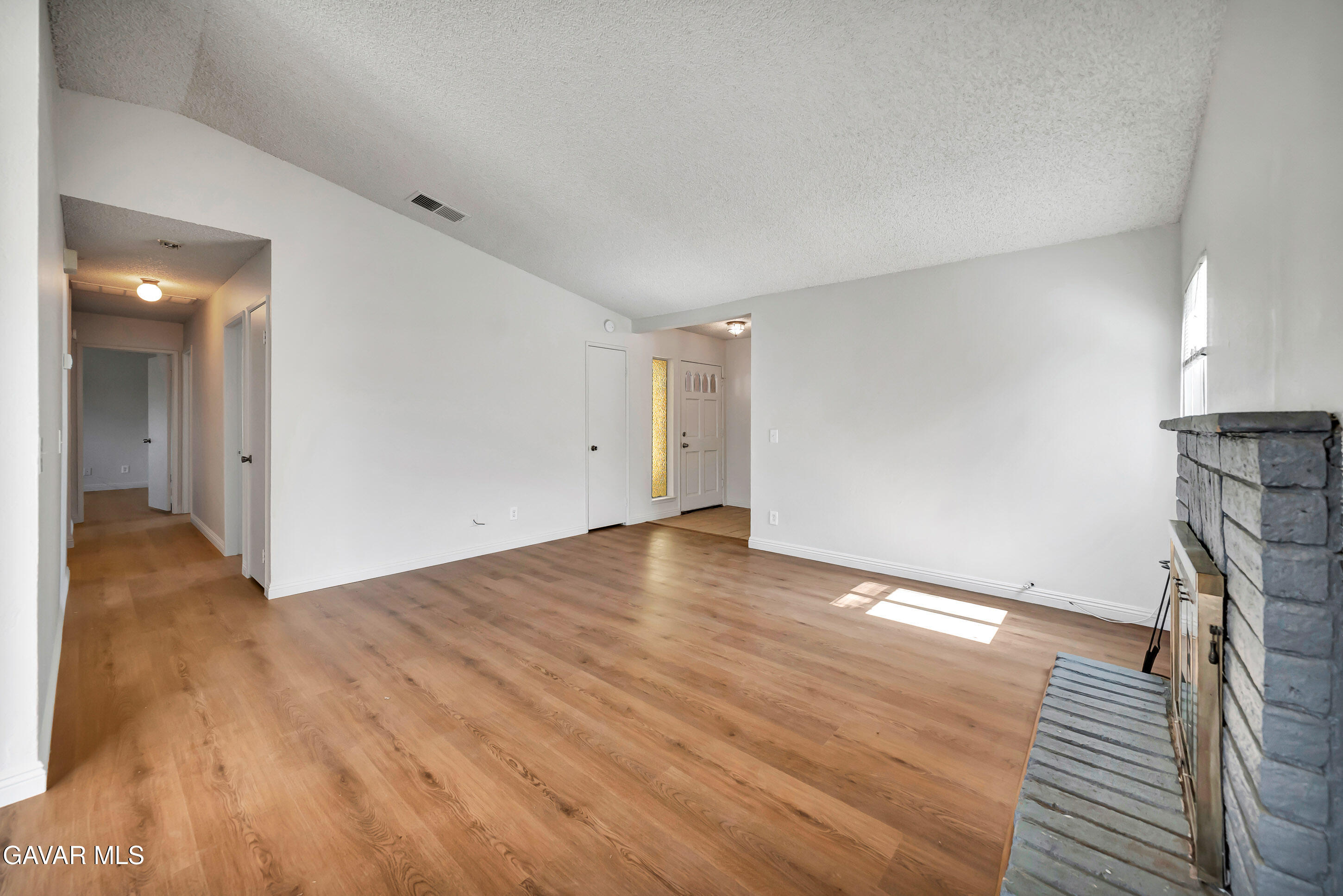2101 Dallin Street Property Photo 9