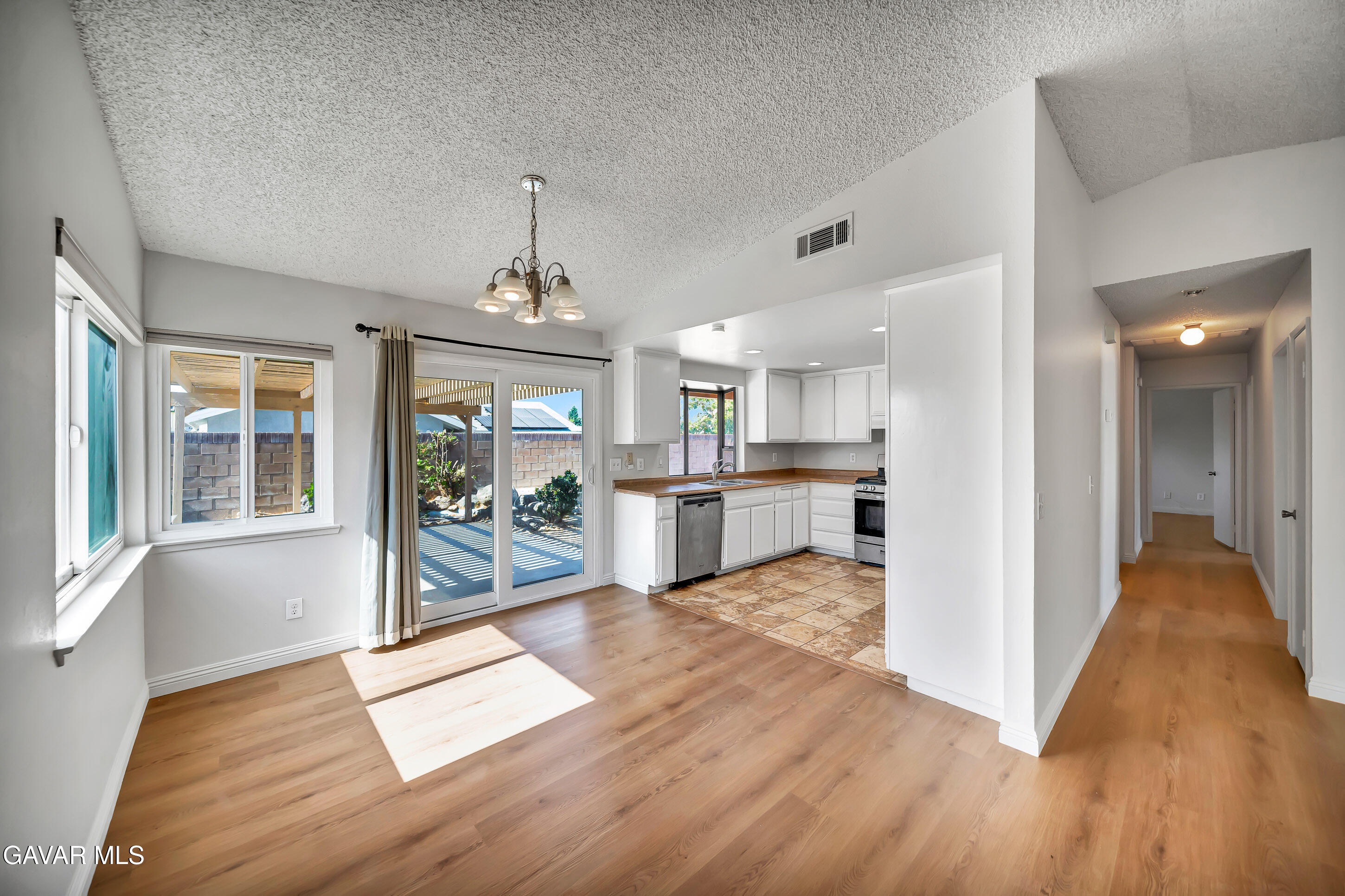 2101 Dallin Street Property Photo 11