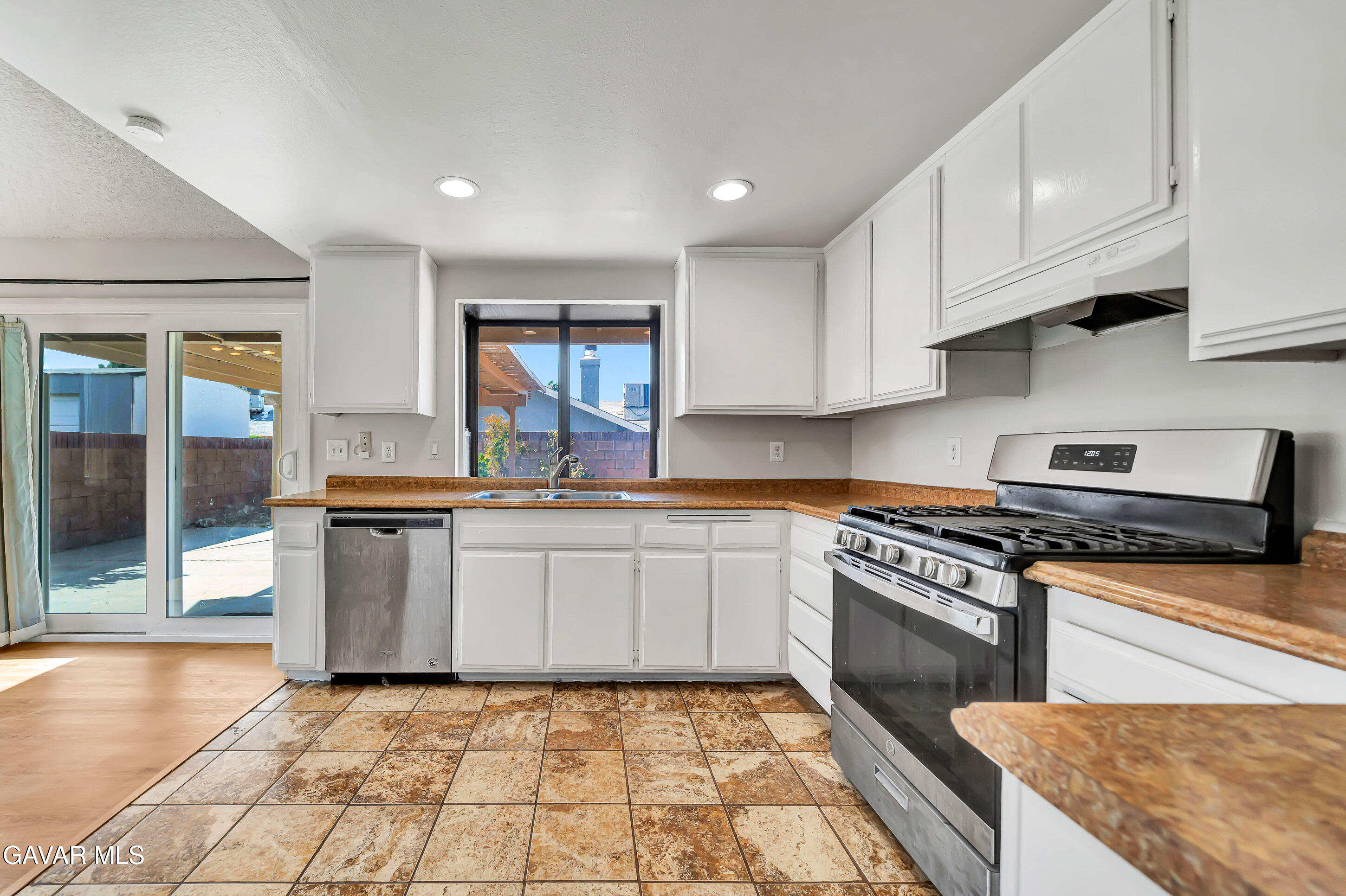 2101 Dallin Street Property Photo 17