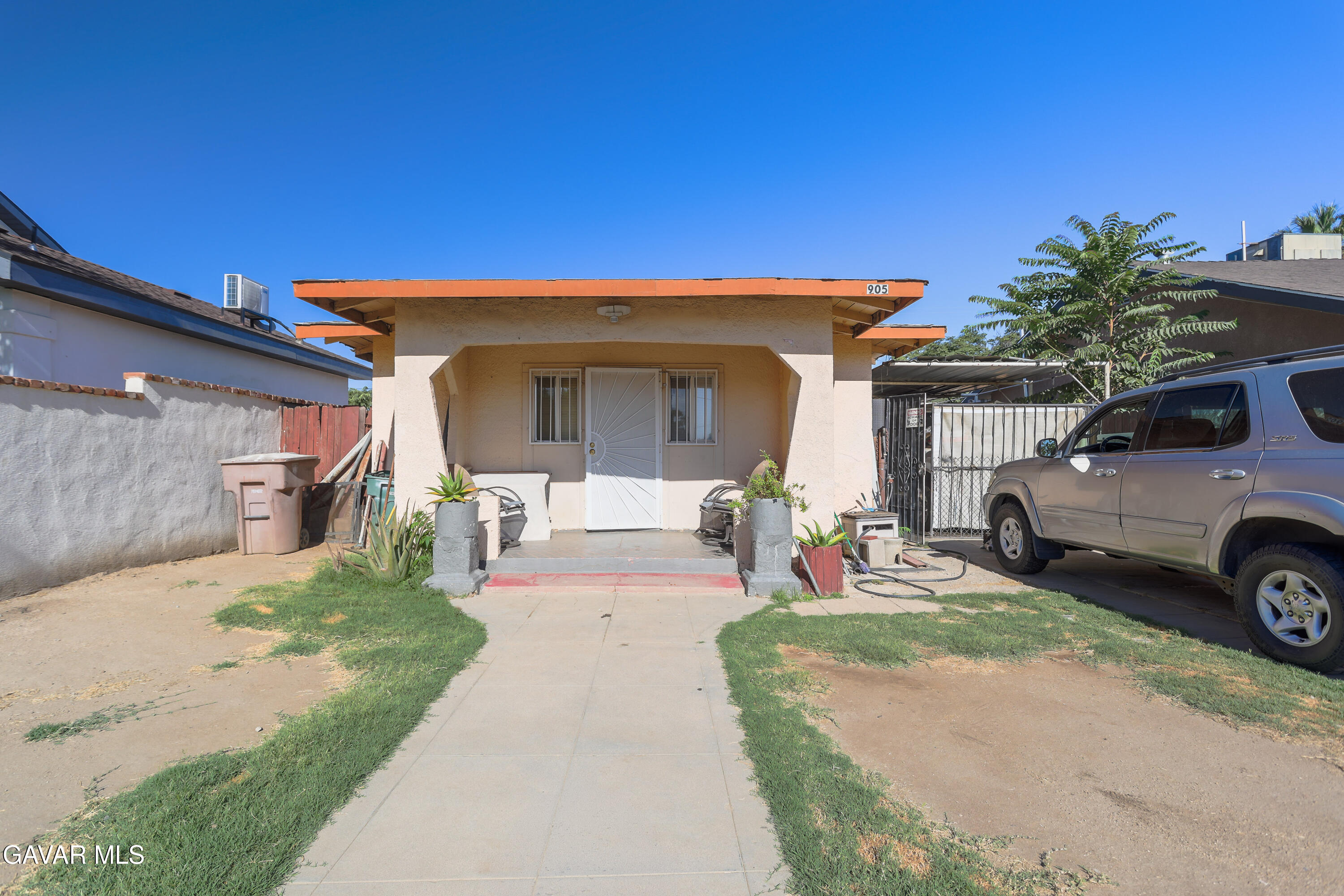 905 Q Street Property Photo 1