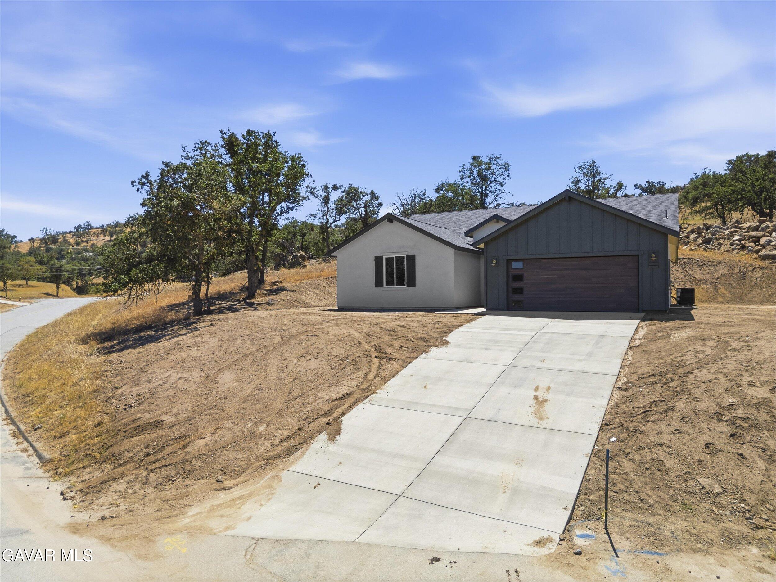 29650 Stallion Springs Drive Property Photo 3