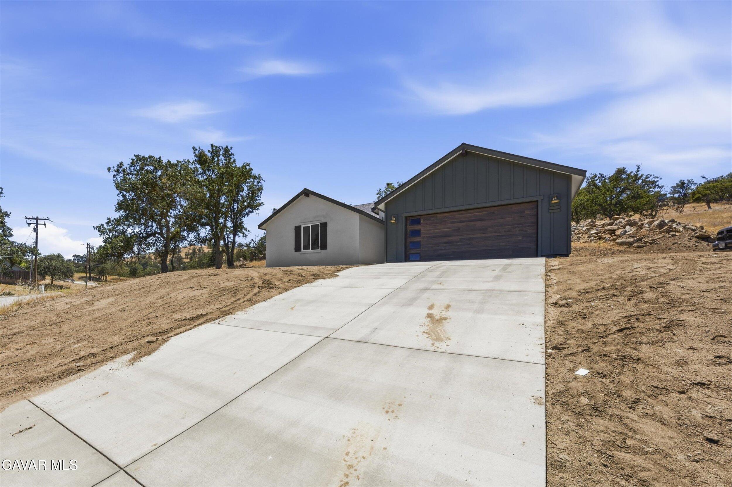 29650 Stallion Springs Drive Property Photo 9