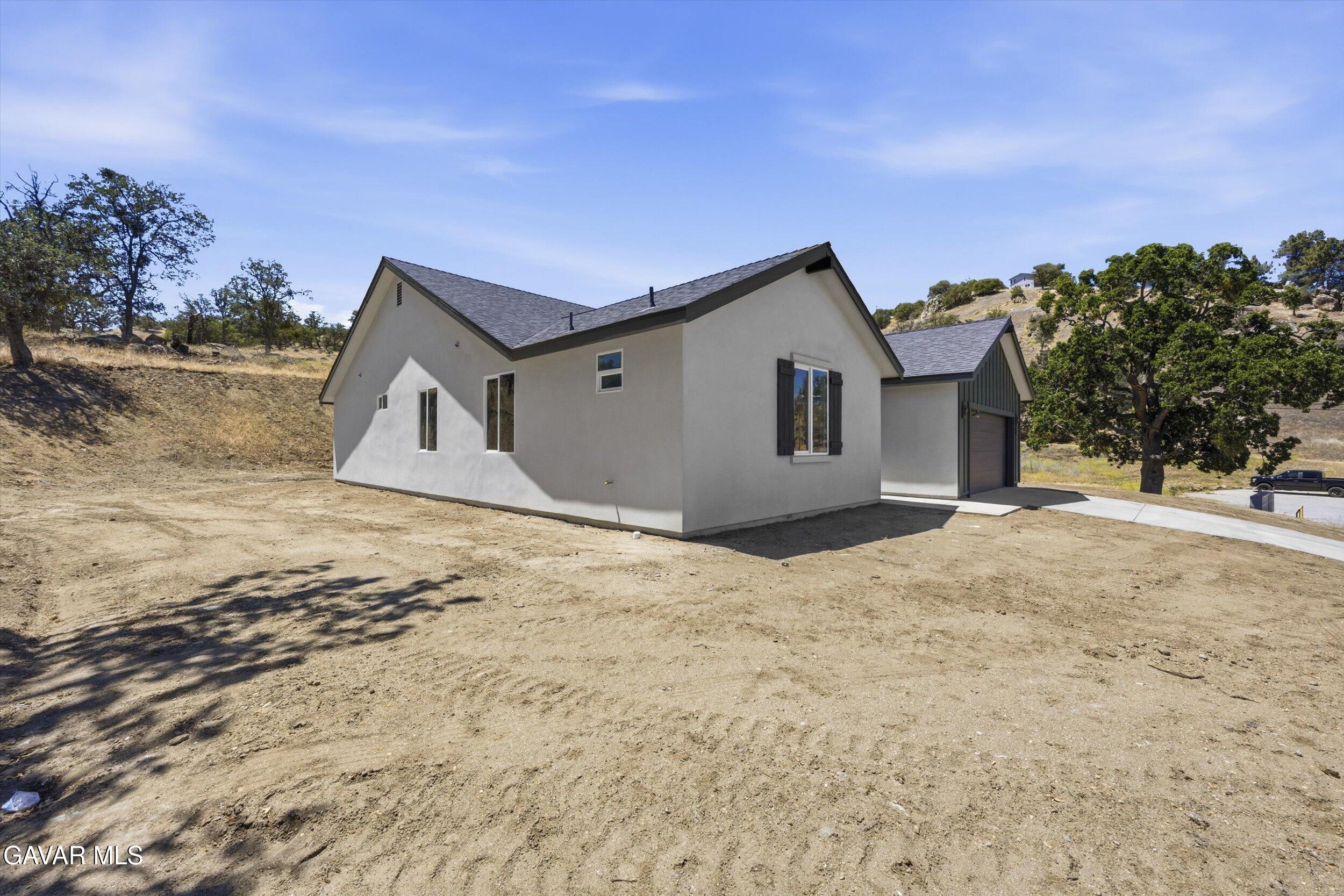 29650 Stallion Springs Drive Property Photo 10