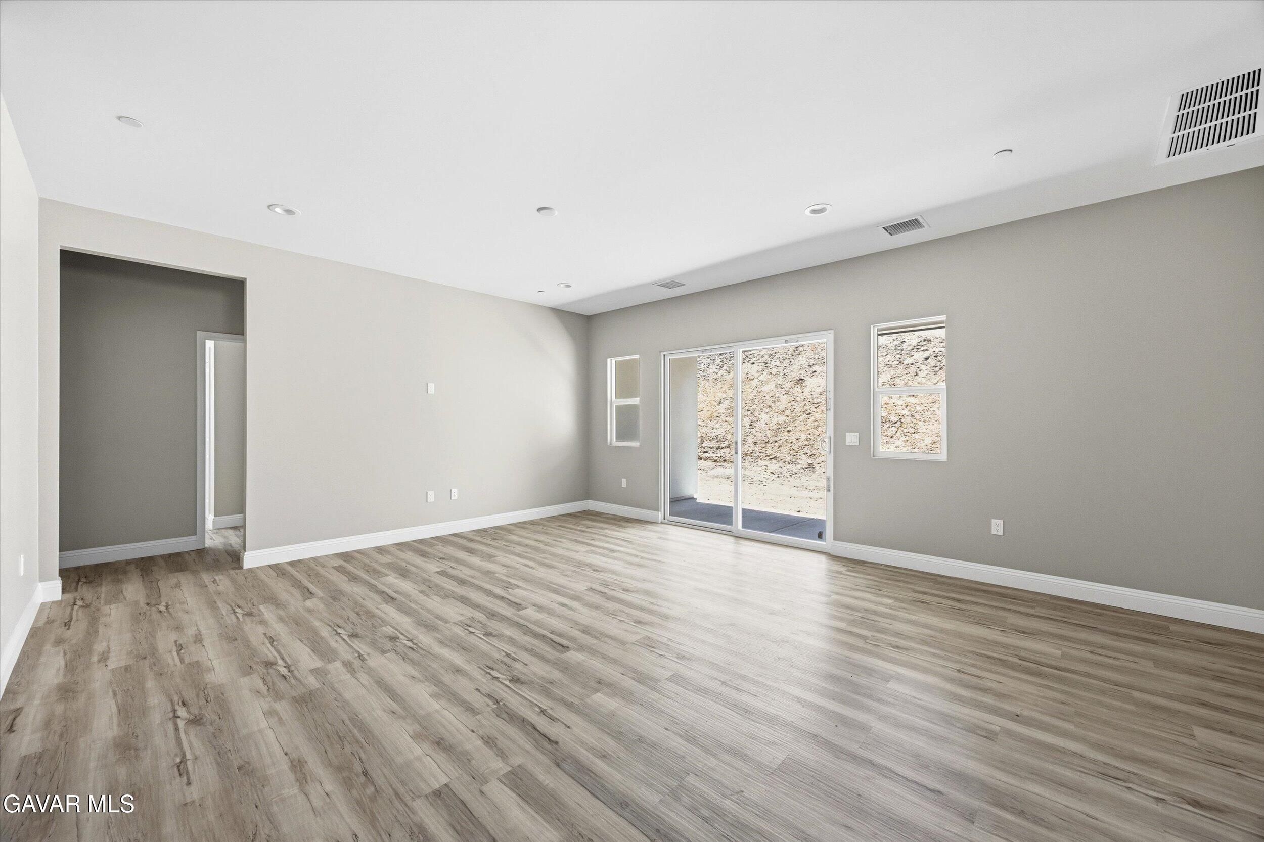 29650 Stallion Springs Drive Property Photo 15