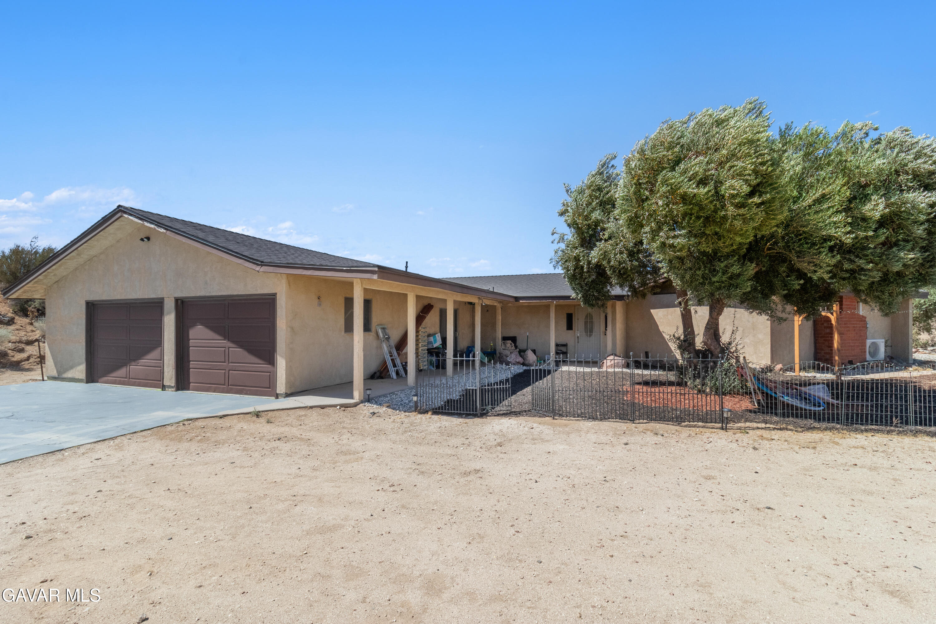 8734 Vientos Drive Property Photo 2