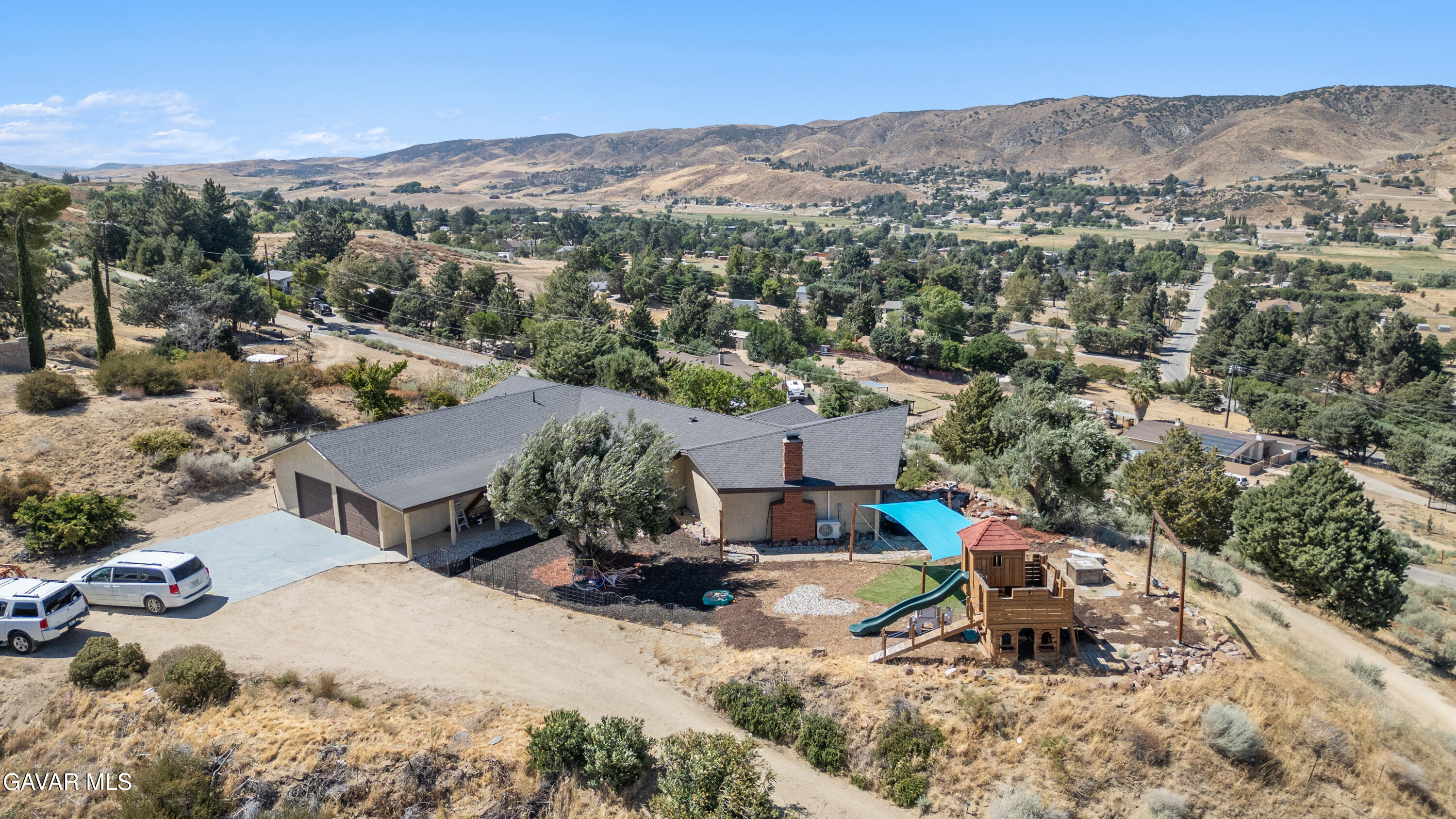 8734 Vientos Drive Property Photo 8