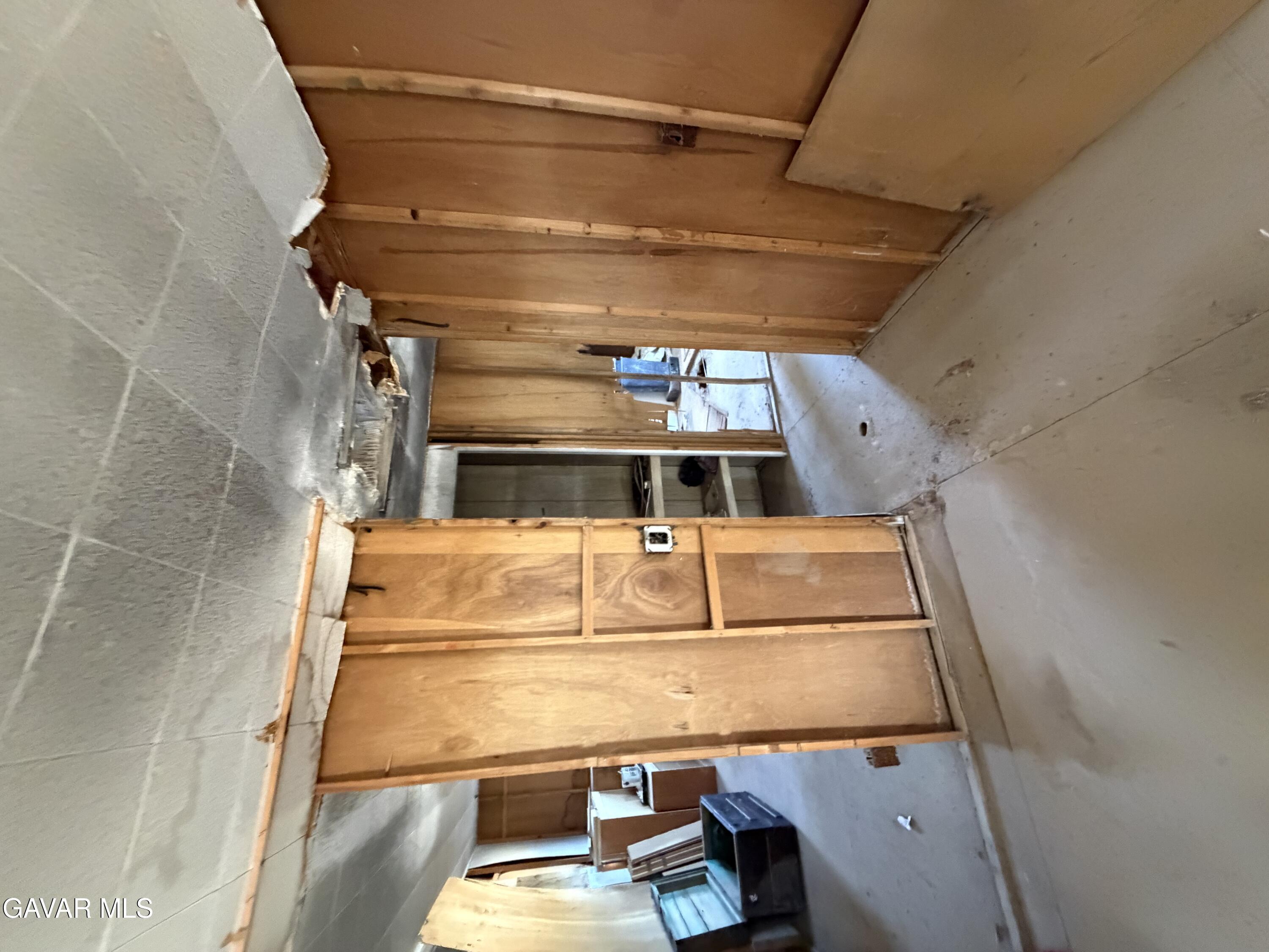 220 220 Desert Breeze Drive, 0 Property Photo 12