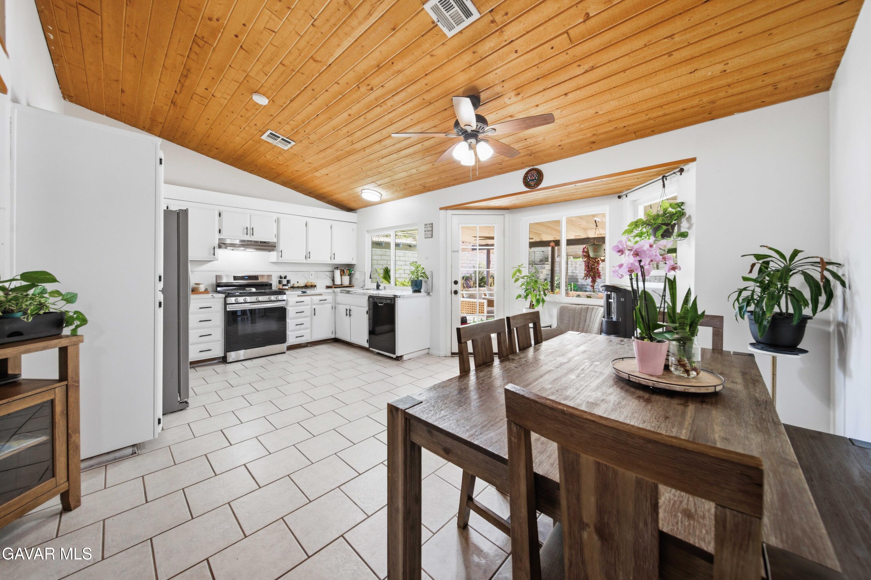 1418 Springline Drive Property Photo 15