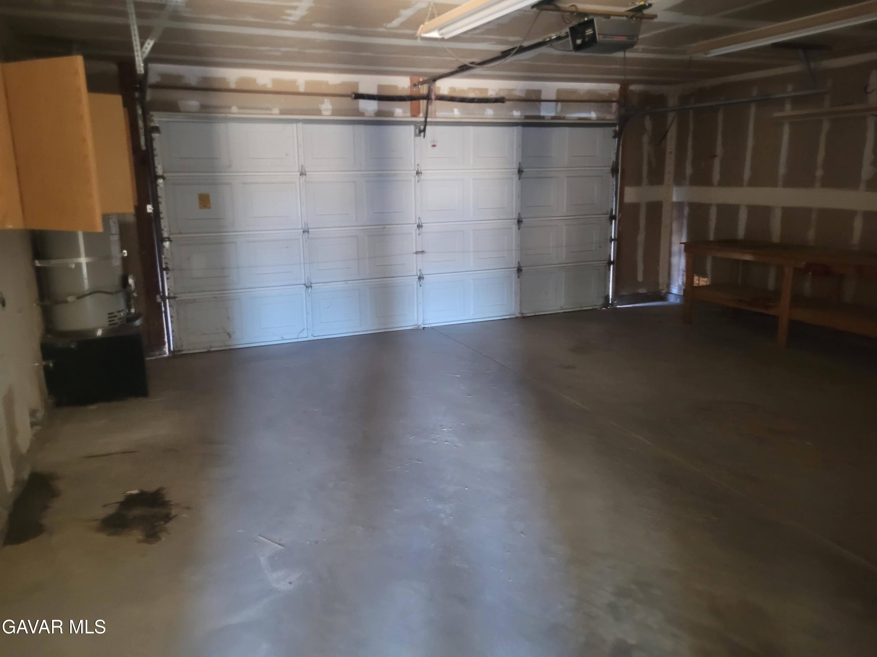 9012 Columbine Avenue Property Photo 6
