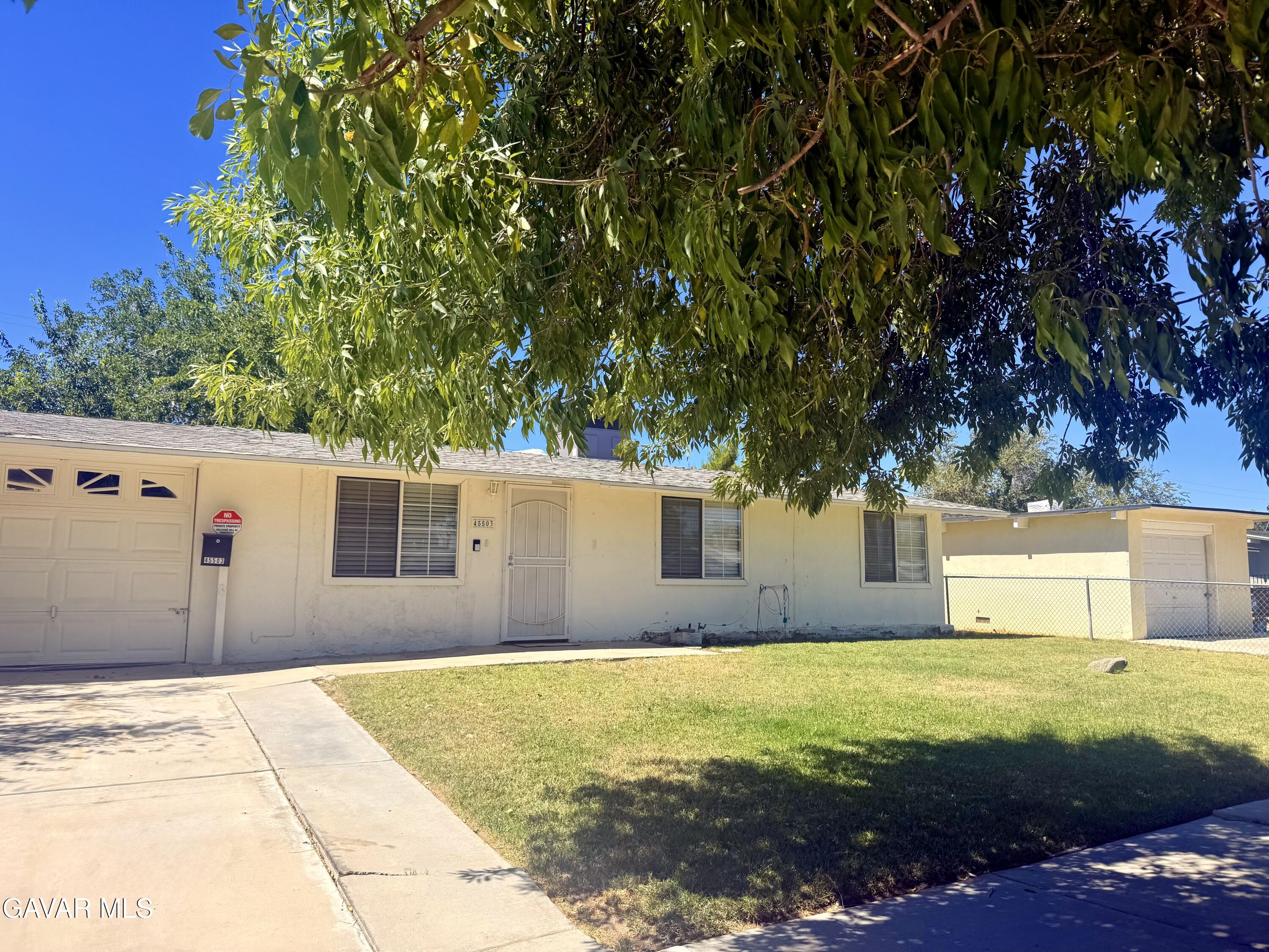 45503 Genoa Avenue Property Photo 1
