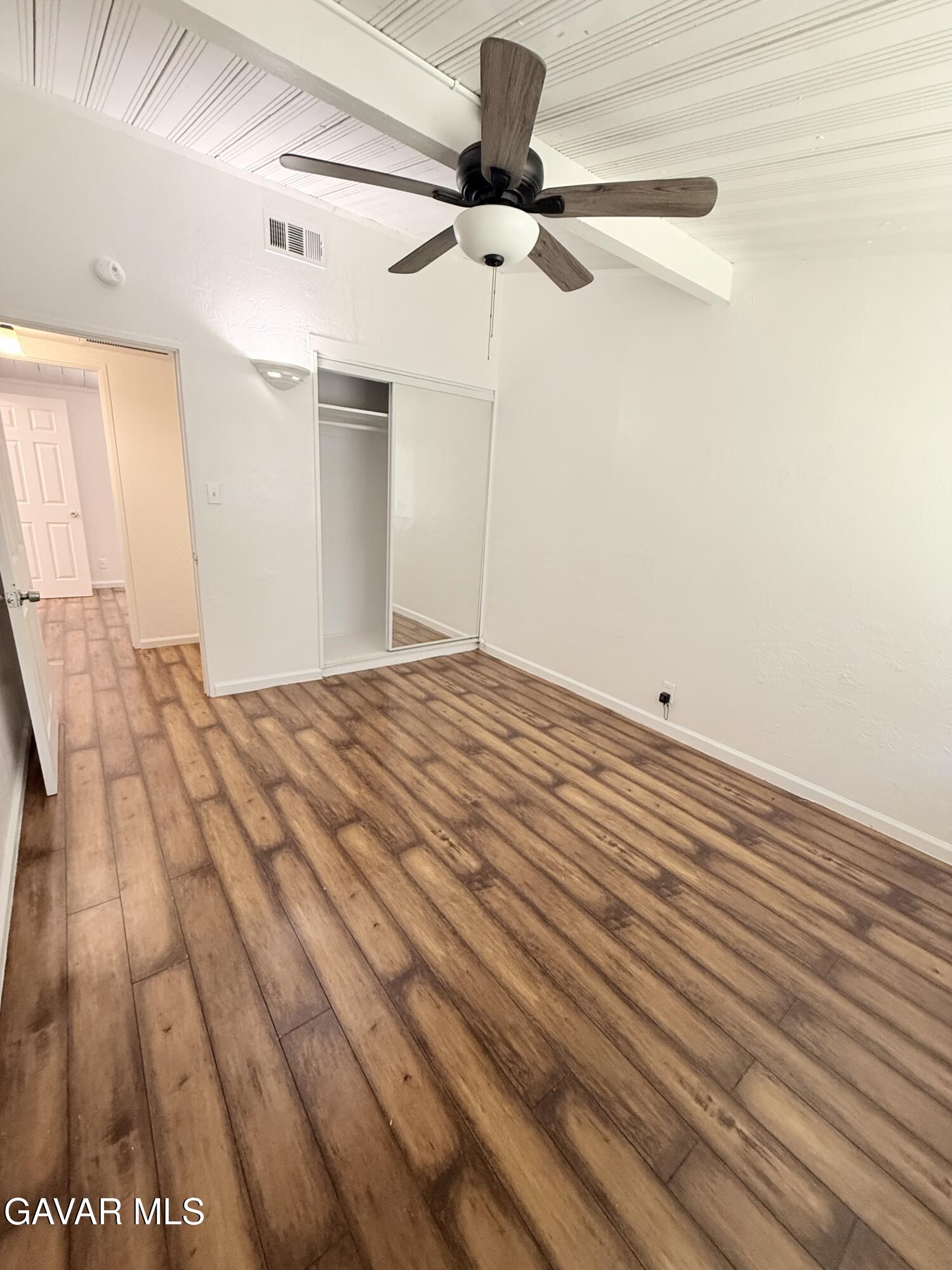 45503 Genoa Avenue Property Photo 9