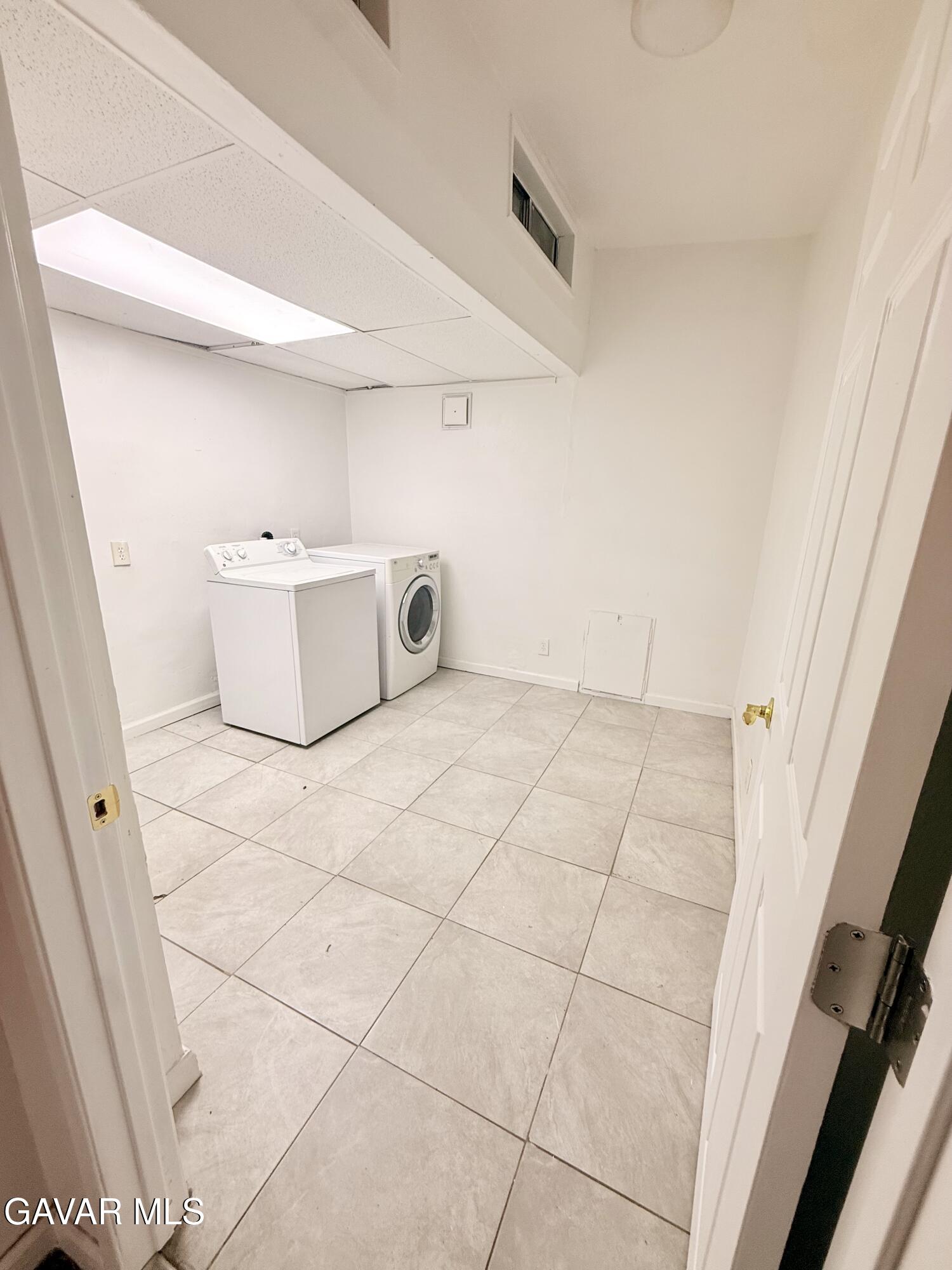 45503 Genoa Avenue Property Photo 10