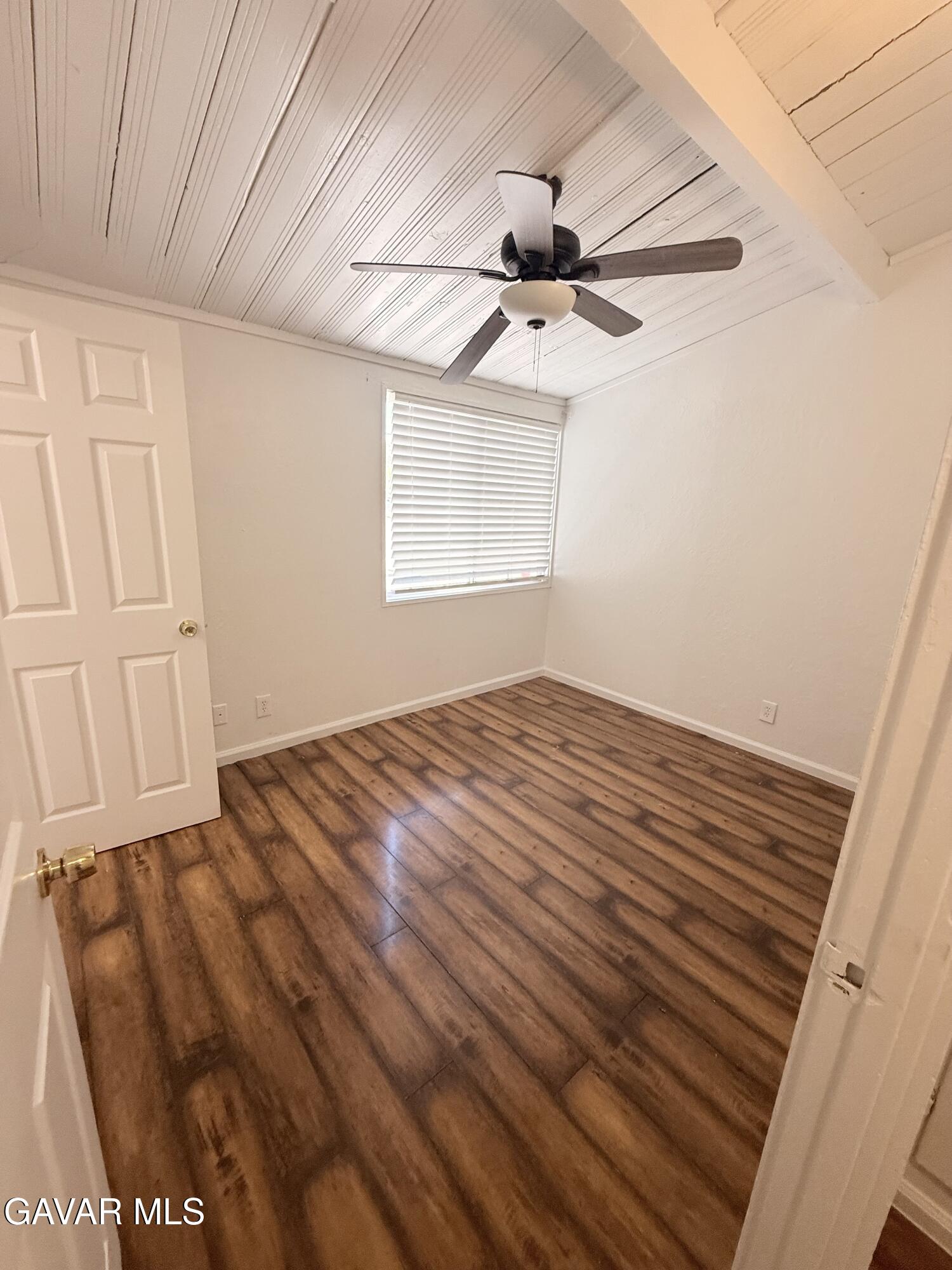 45503 Genoa Avenue Property Photo 14