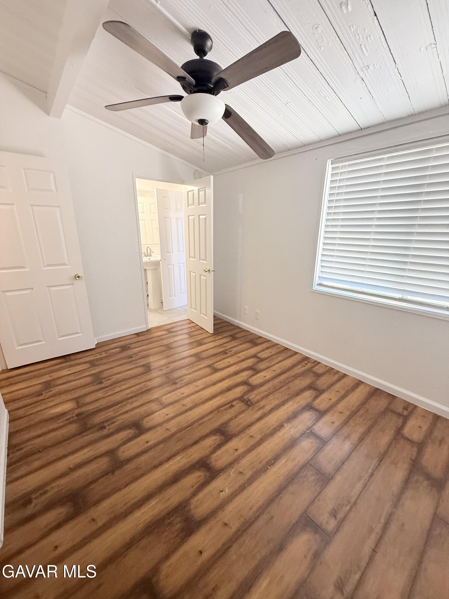 45503 Genoa Avenue Property Photo 15