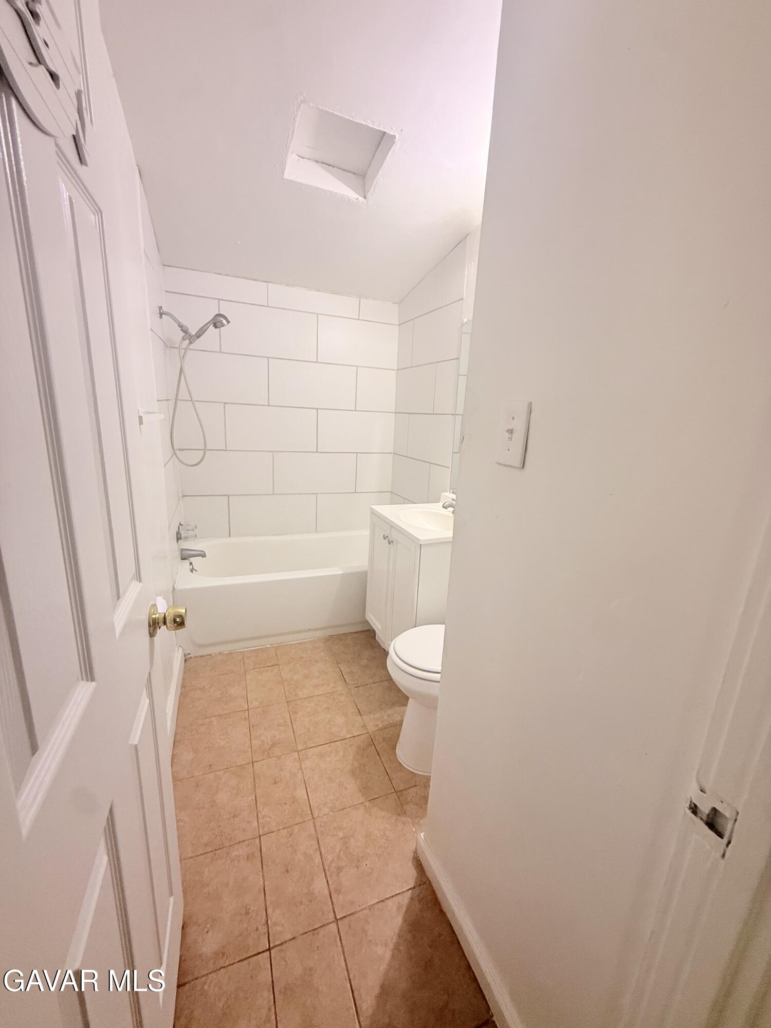 45503 Genoa Avenue Property Photo 18