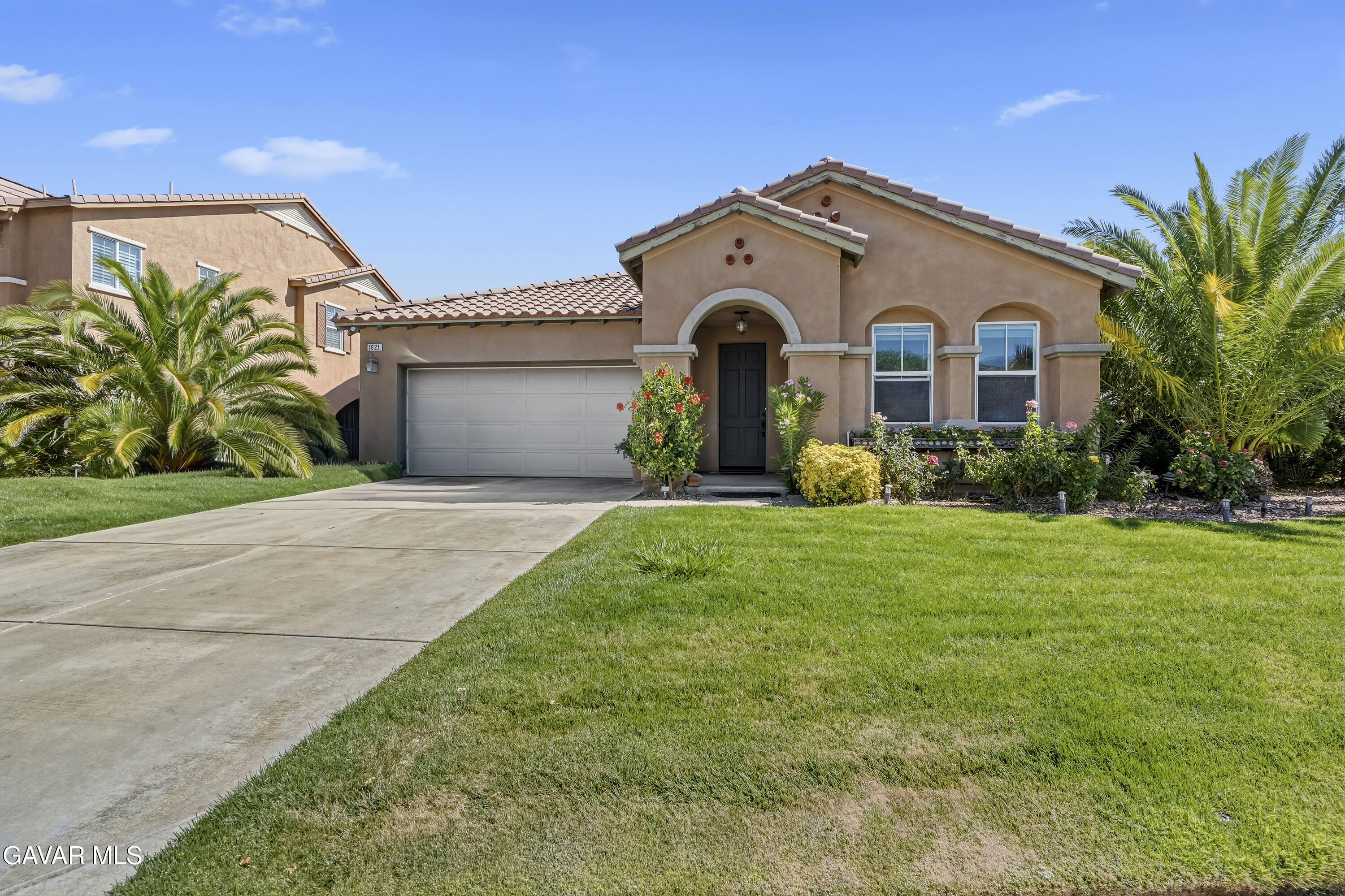 1621 Serval Way Property Photo 1