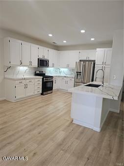4206 Vahan Court Property Photo 4