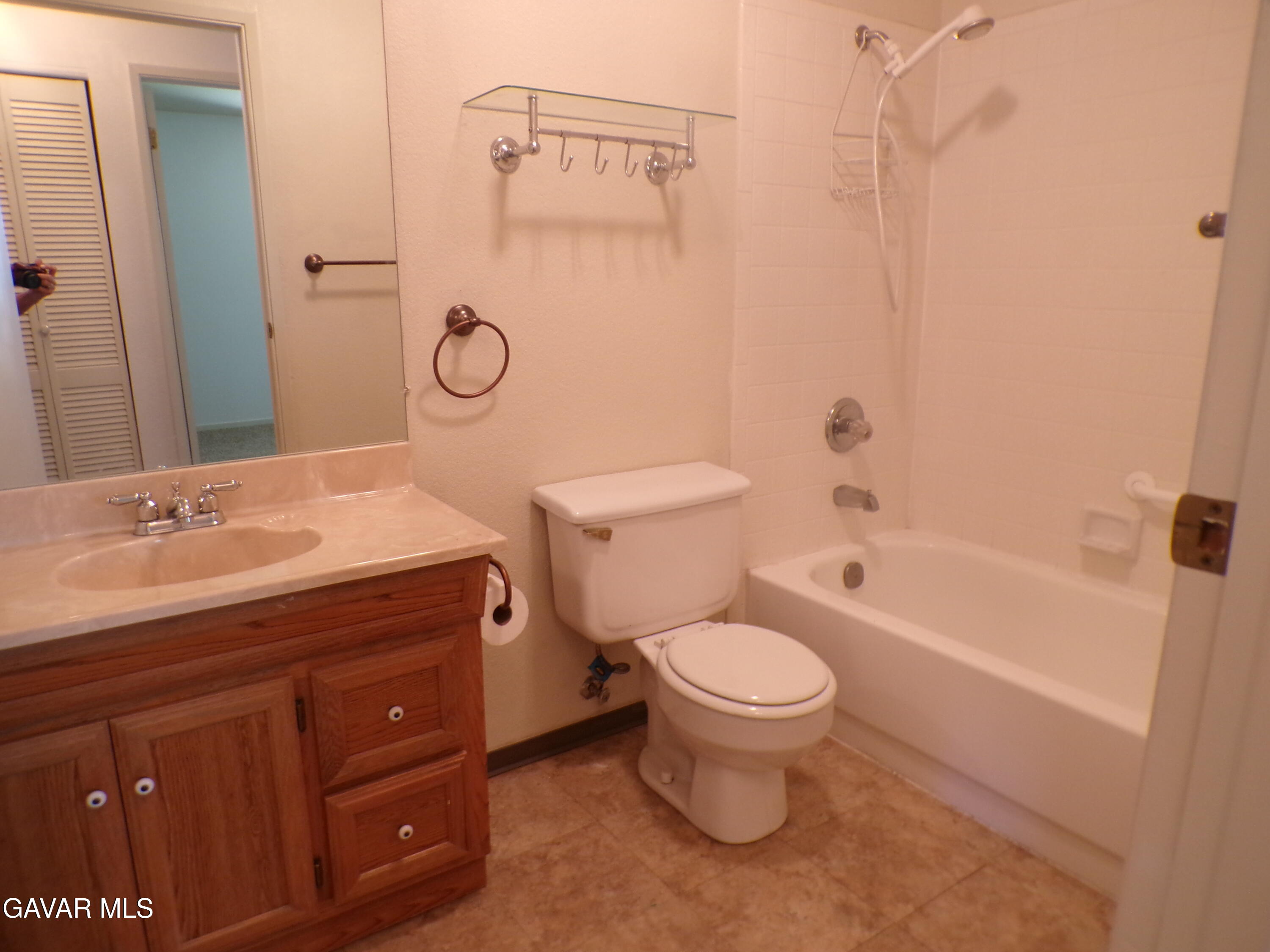 5102 W Avenue L10 Property Photo 18