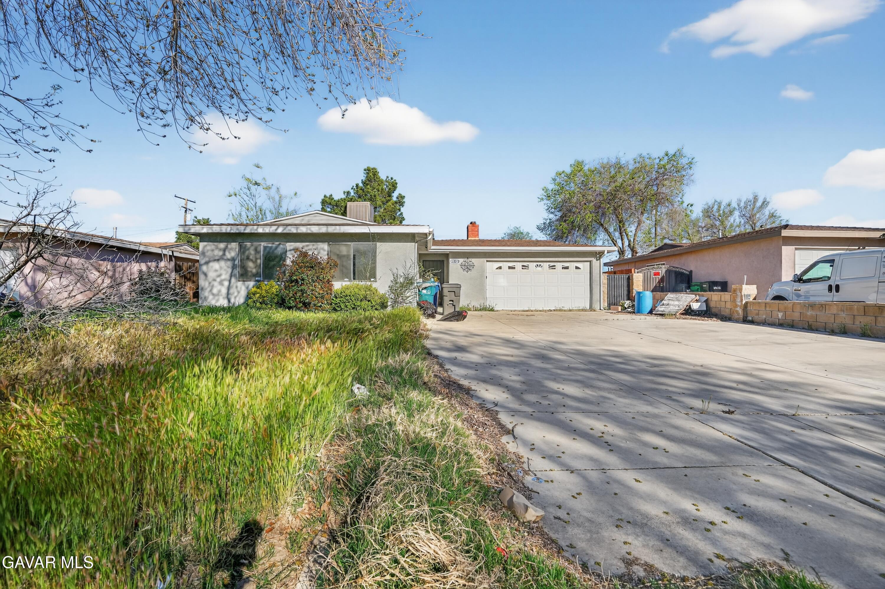 45132 Harlas Avenue Property Photo 2