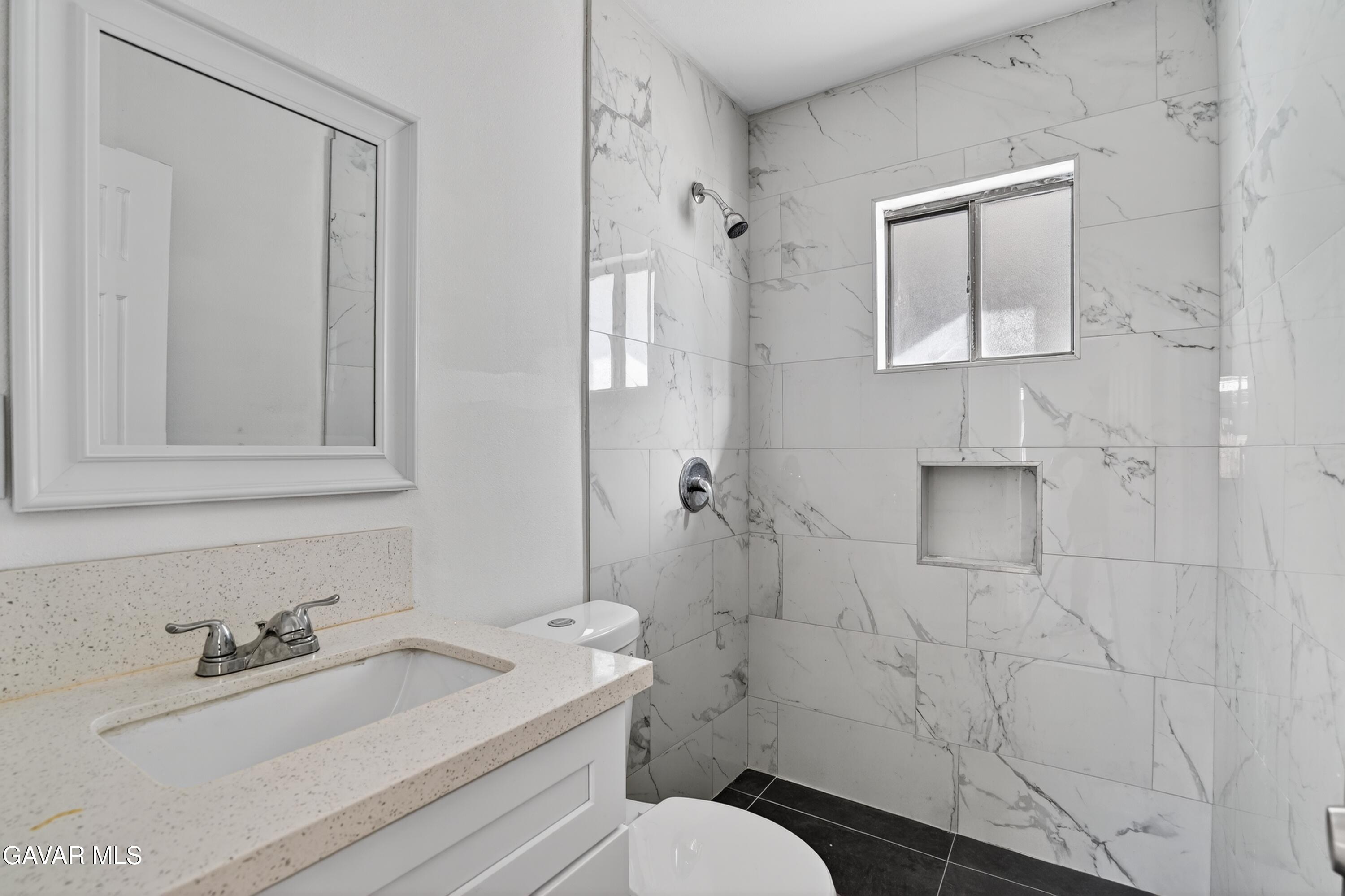 45132 Harlas Avenue Property Photo 7