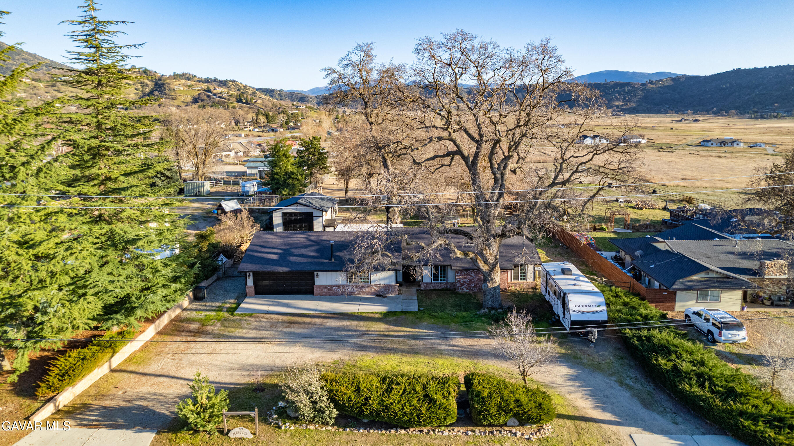 28050 Black Gold Way Property Photo 2