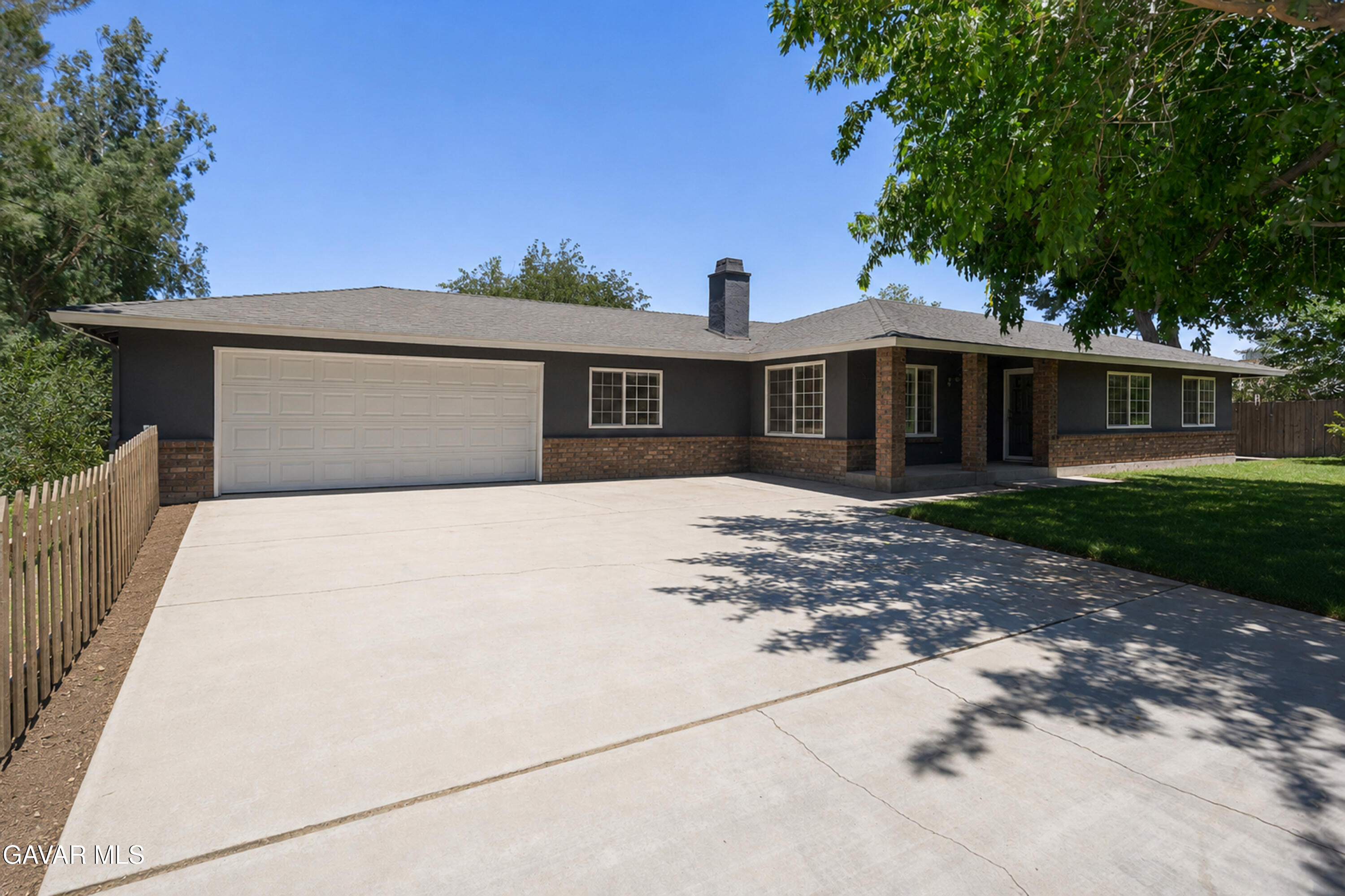 10755 E Ave R 10 Property Photo 1