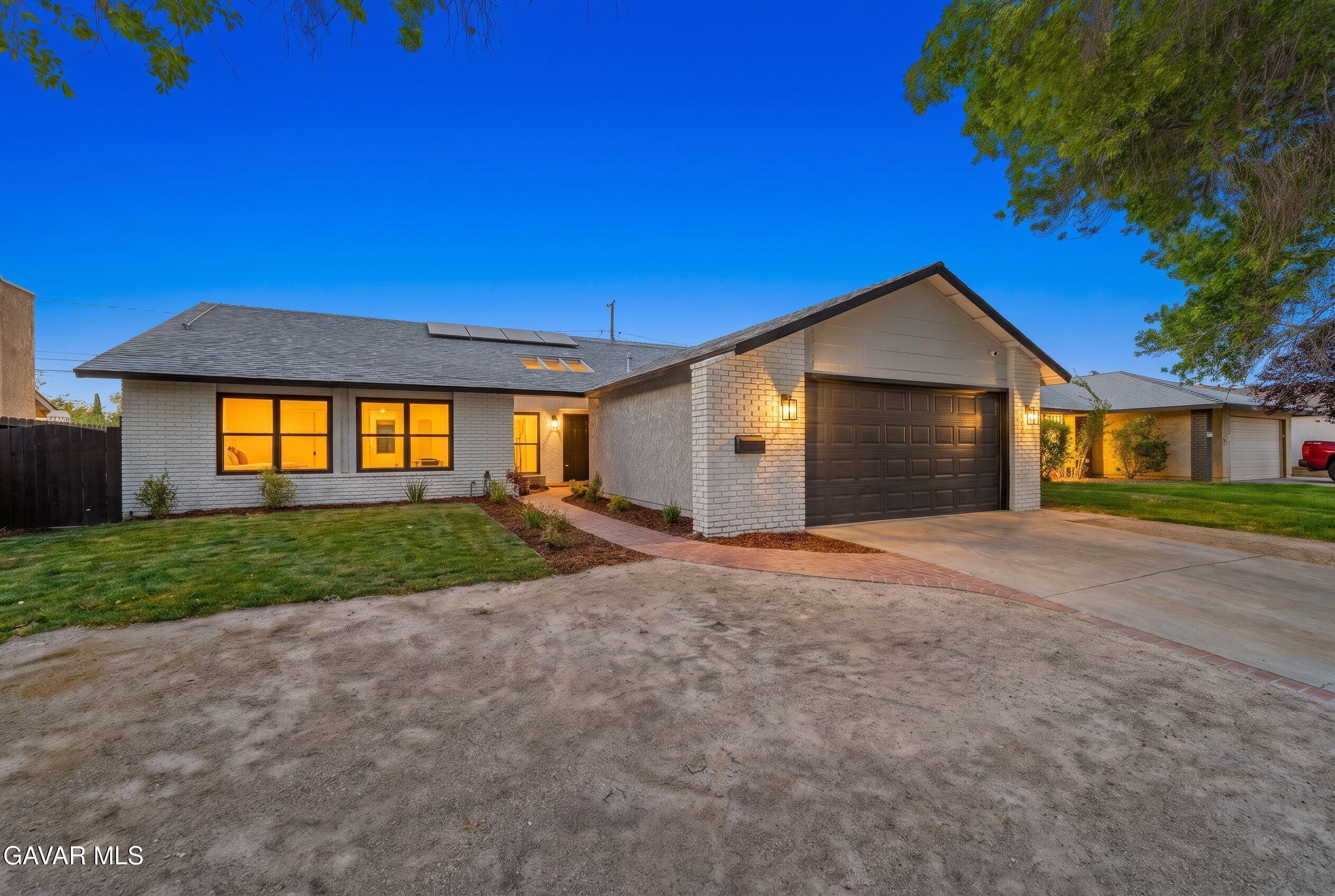 45116 Camolin Avenue Property Photo 1