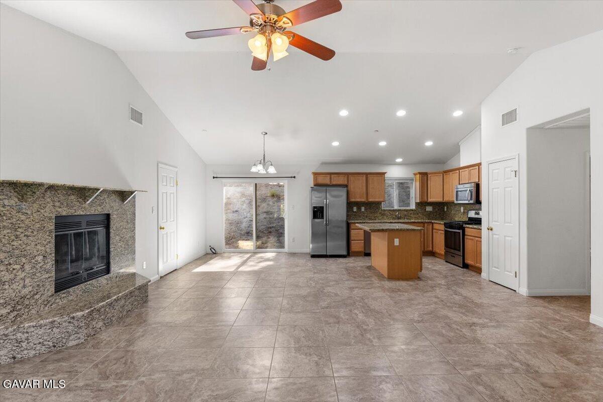 25340 Deertrail Drive Property Photo 5