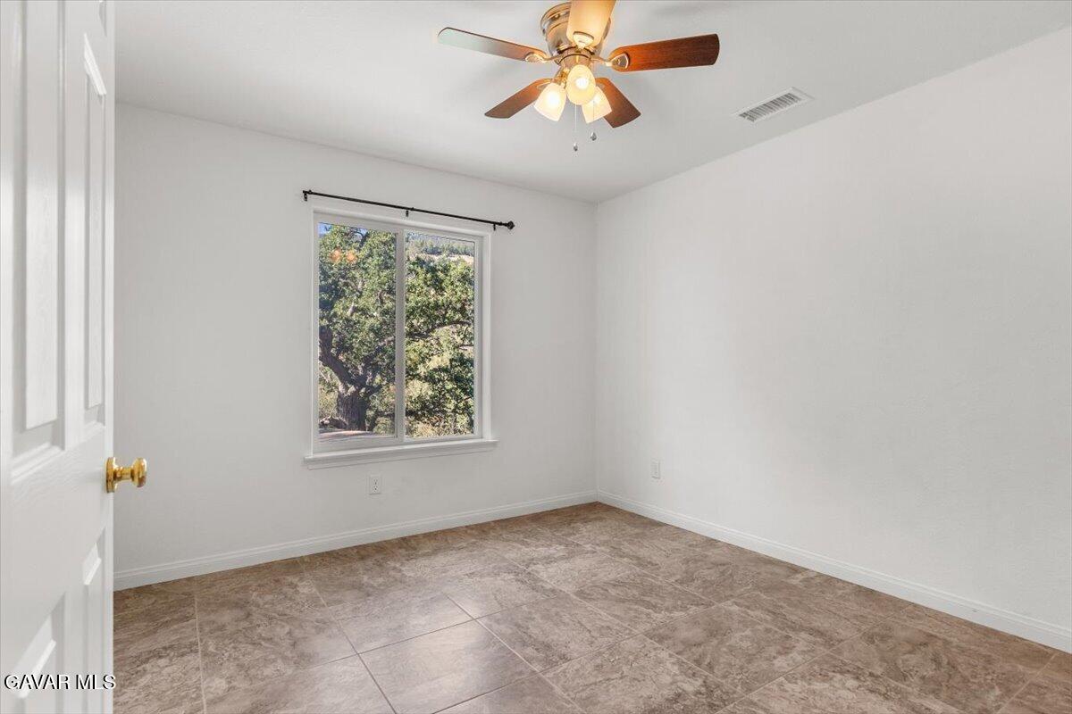 25340 Deertrail Drive Property Photo 20