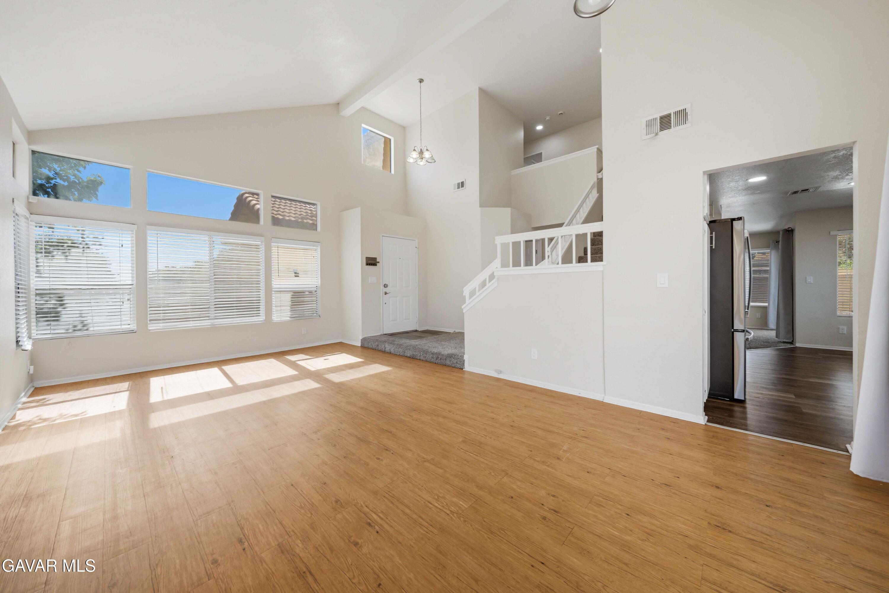 43753 Rialto Drive Property Photo 5