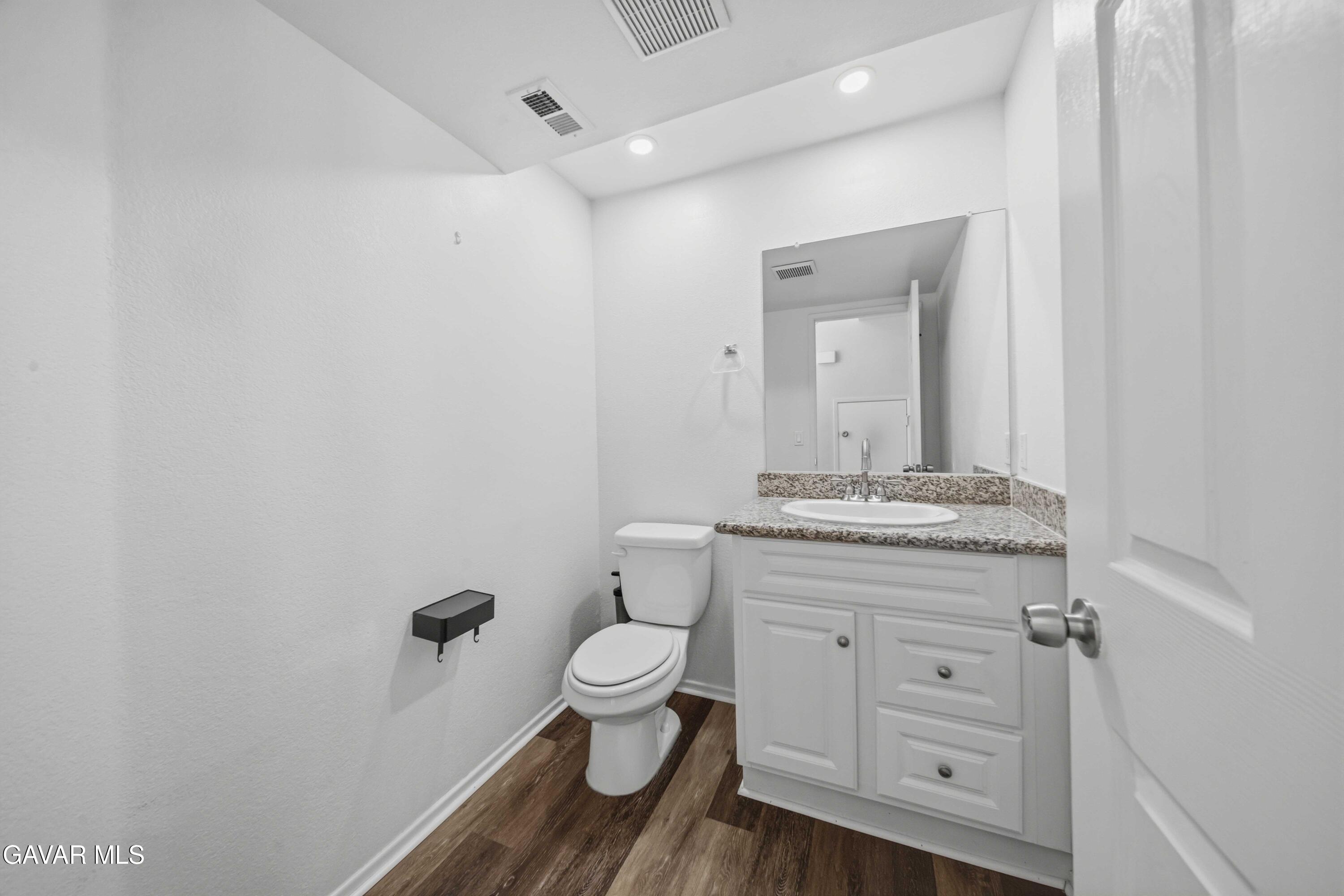 43753 Rialto Drive Property Photo 15