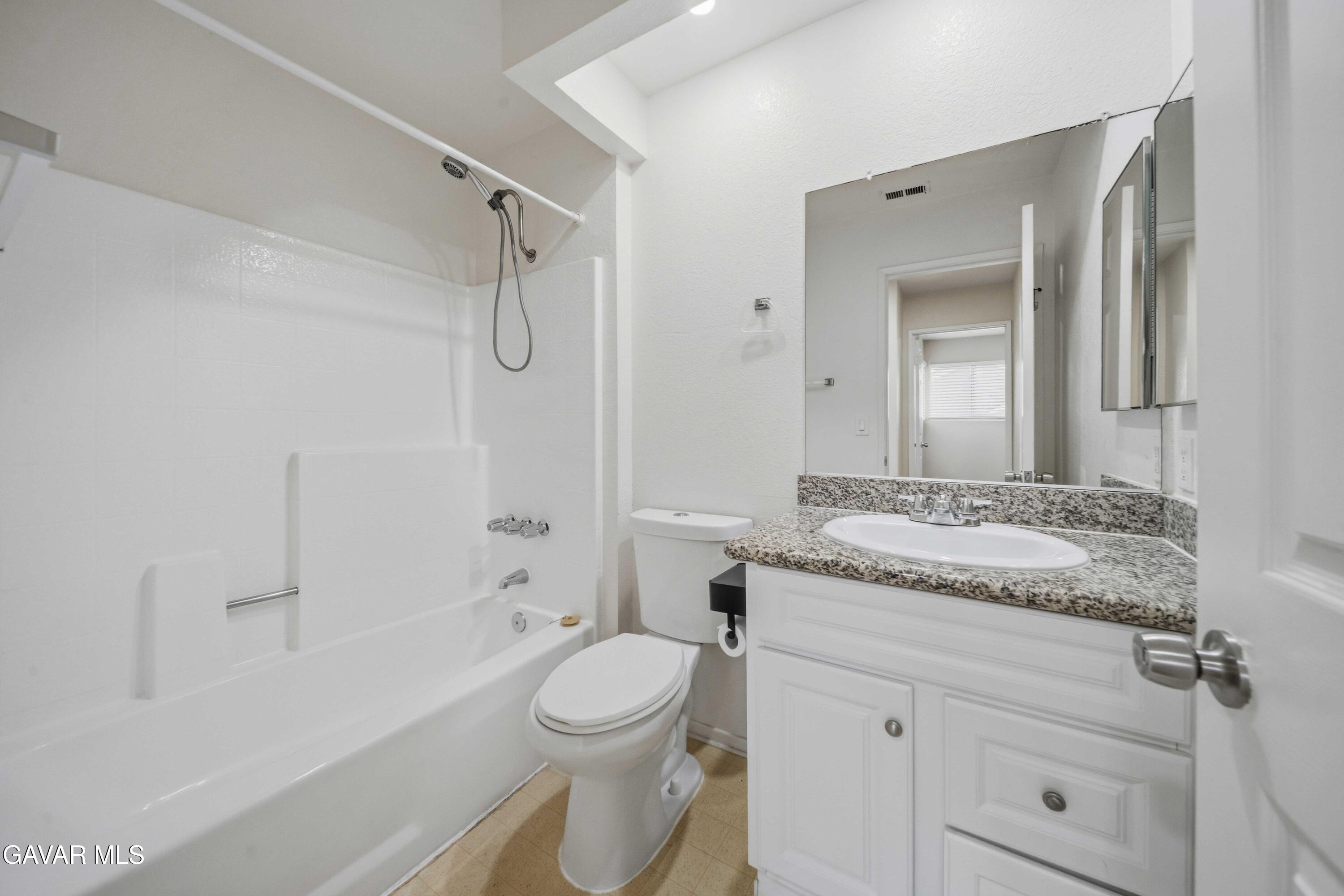43753 Rialto Drive Property Photo 22