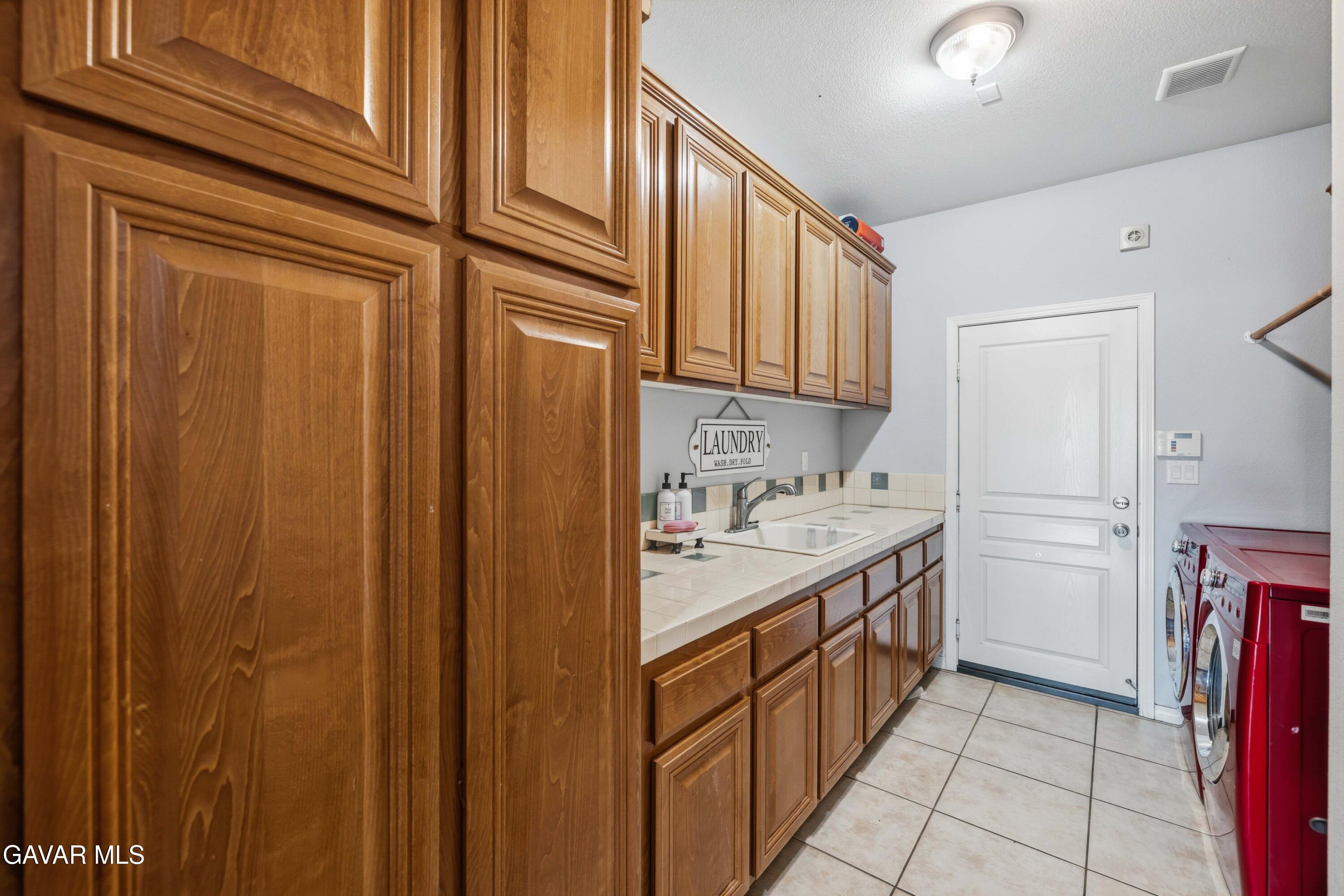 3031 Desert Moon Avenue Property Photo 31