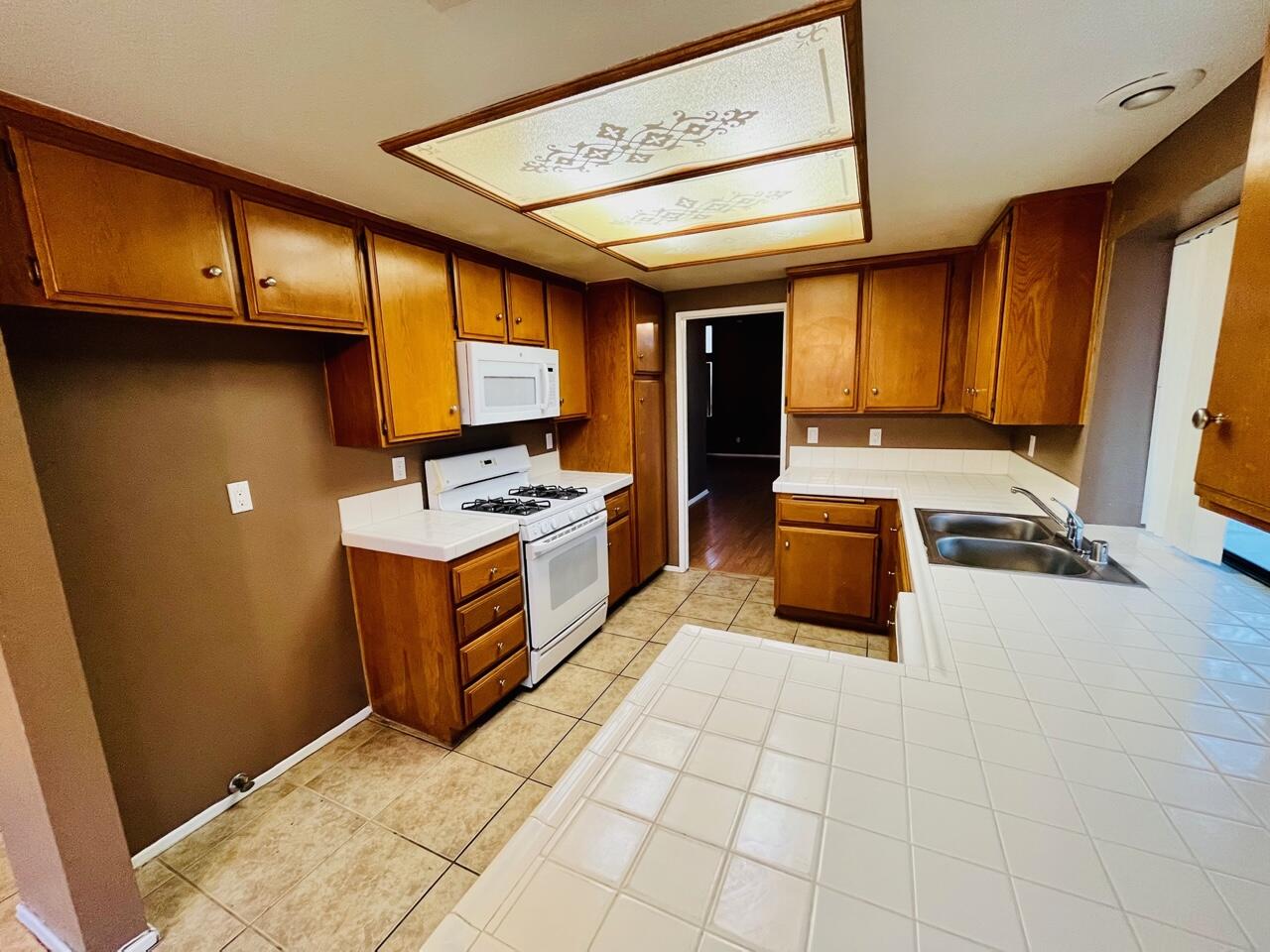 44339 Fenner Avenue Property Photo 6