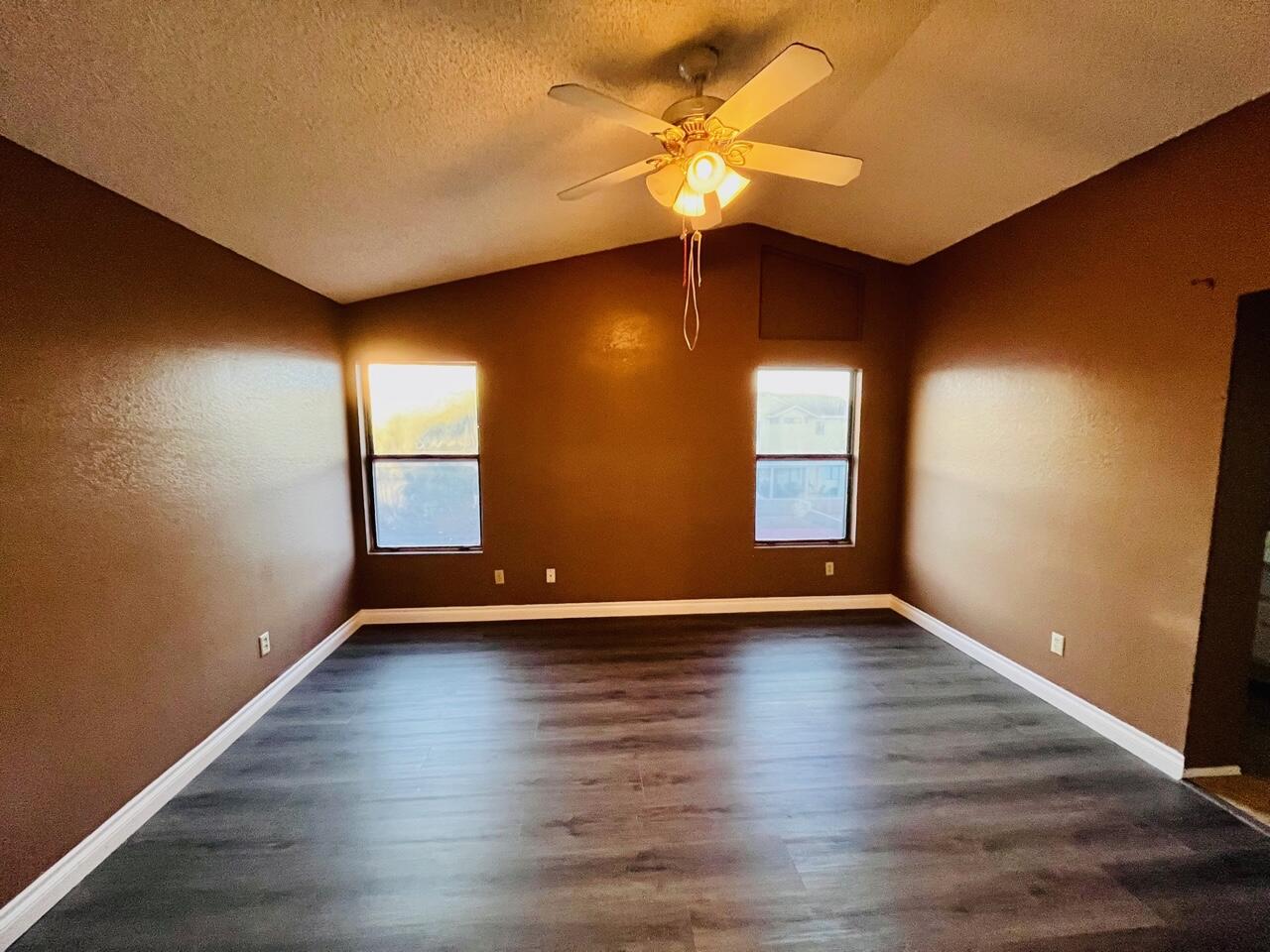 44339 Fenner Avenue Property Photo 12