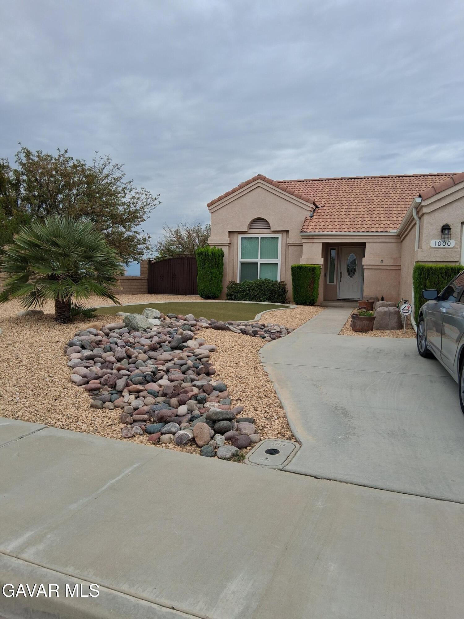 1000 Royal Palm Drive Property Photo 4