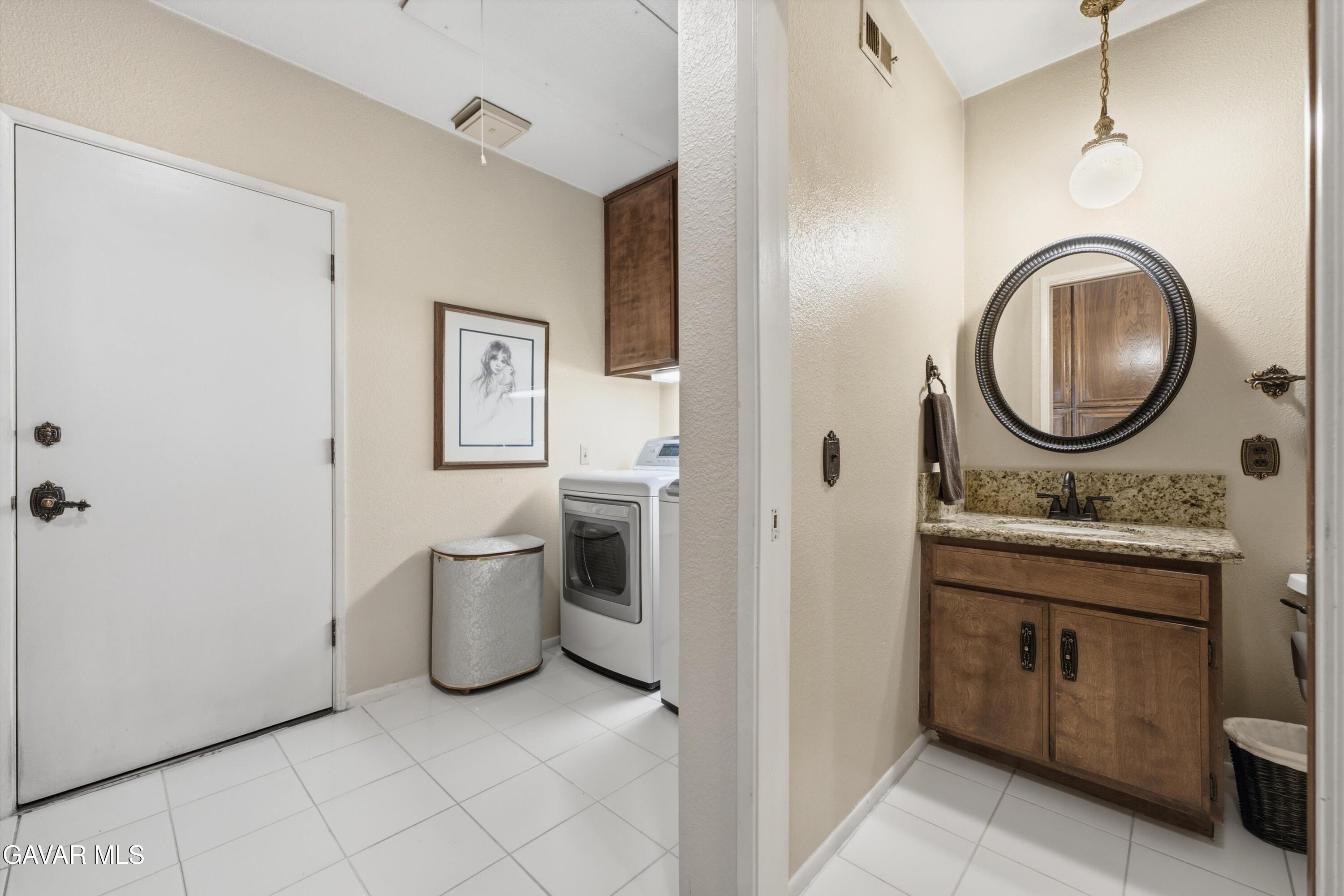 303 Susan Court Property Photo 14
