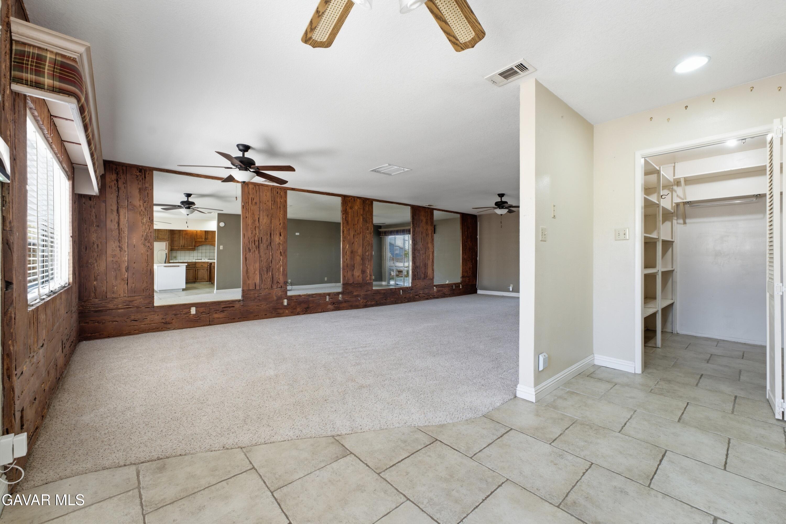 1222 West Avenue J15 Property Photo 11