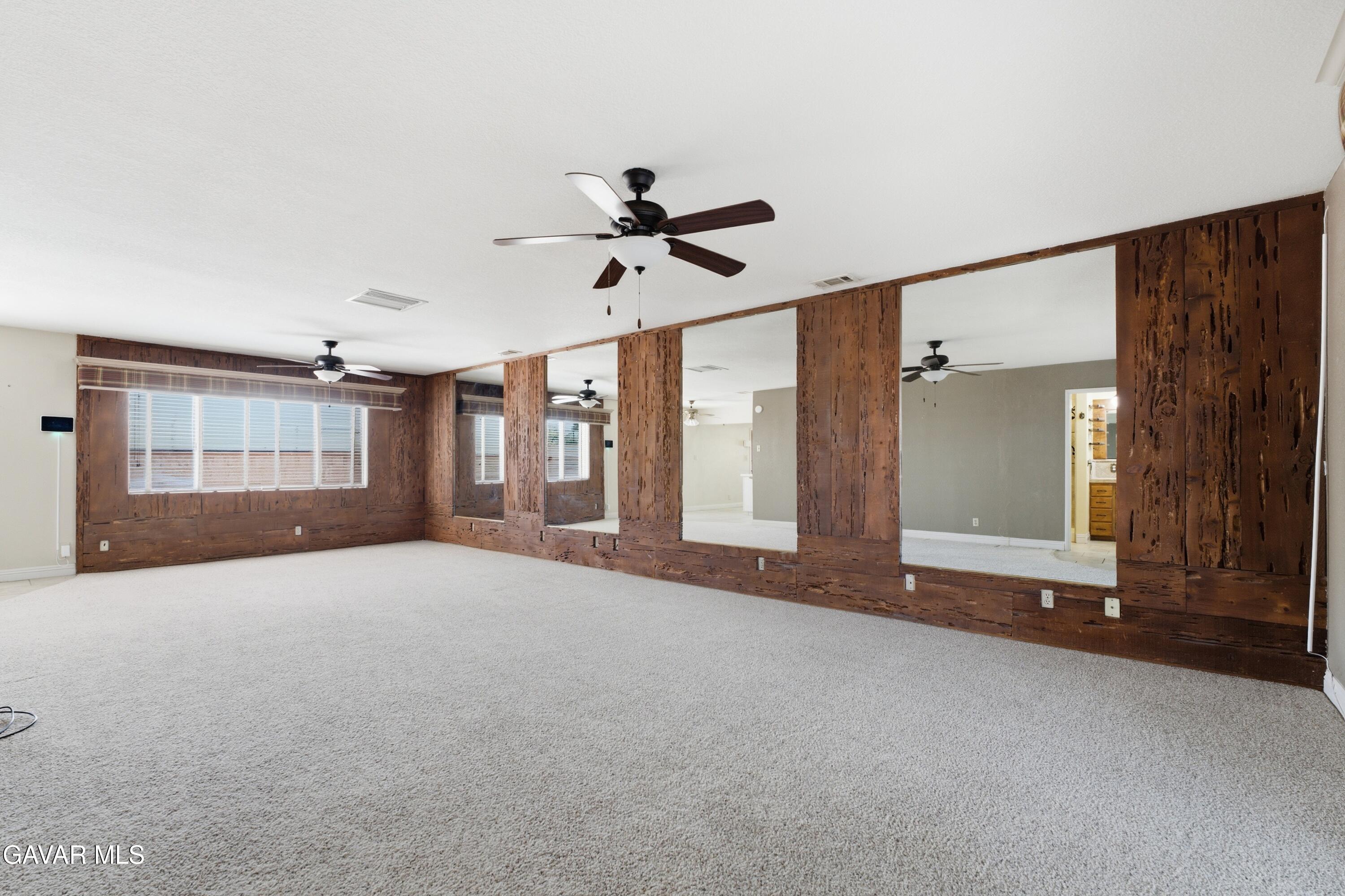 1222 West Avenue J15 Property Photo 13
