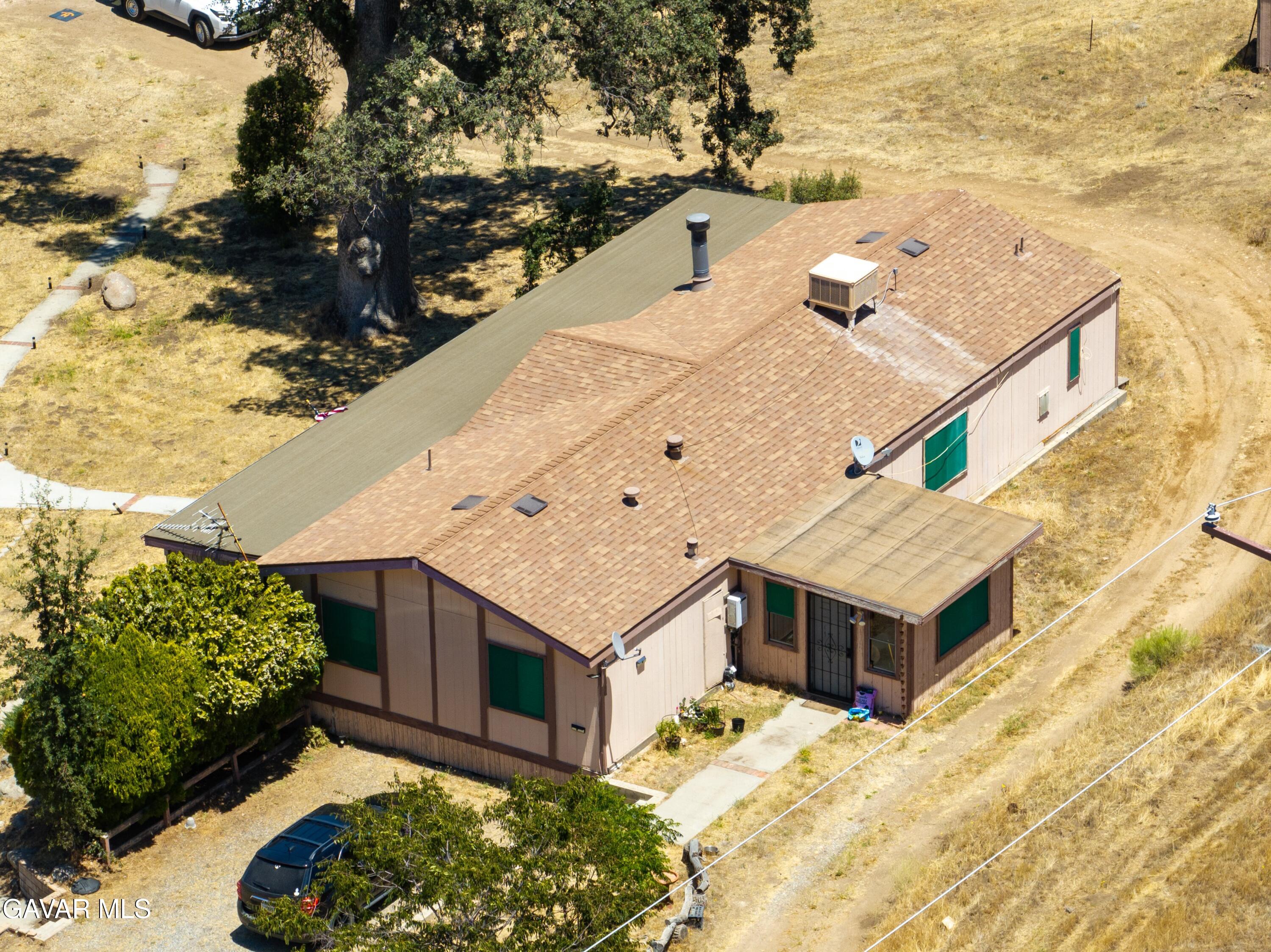 18518 Pellisier Road Property Photo 7