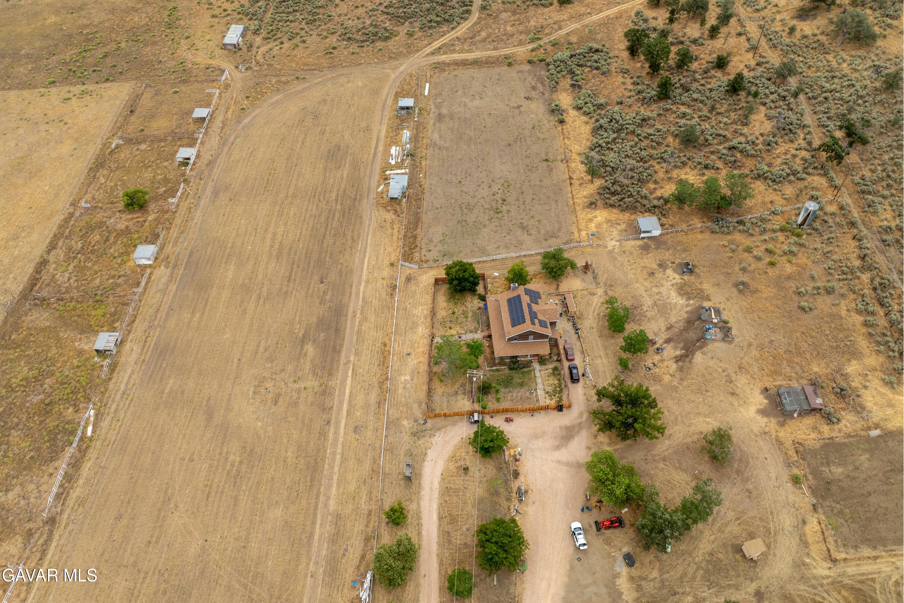 18518 Pellisier Road Property Photo 15