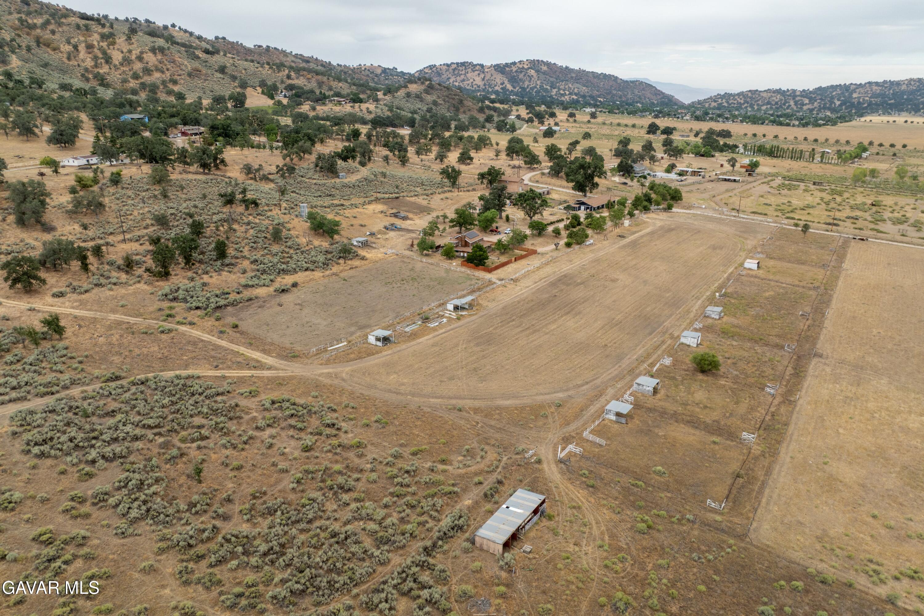 18518 Pellisier Road Property Photo 17