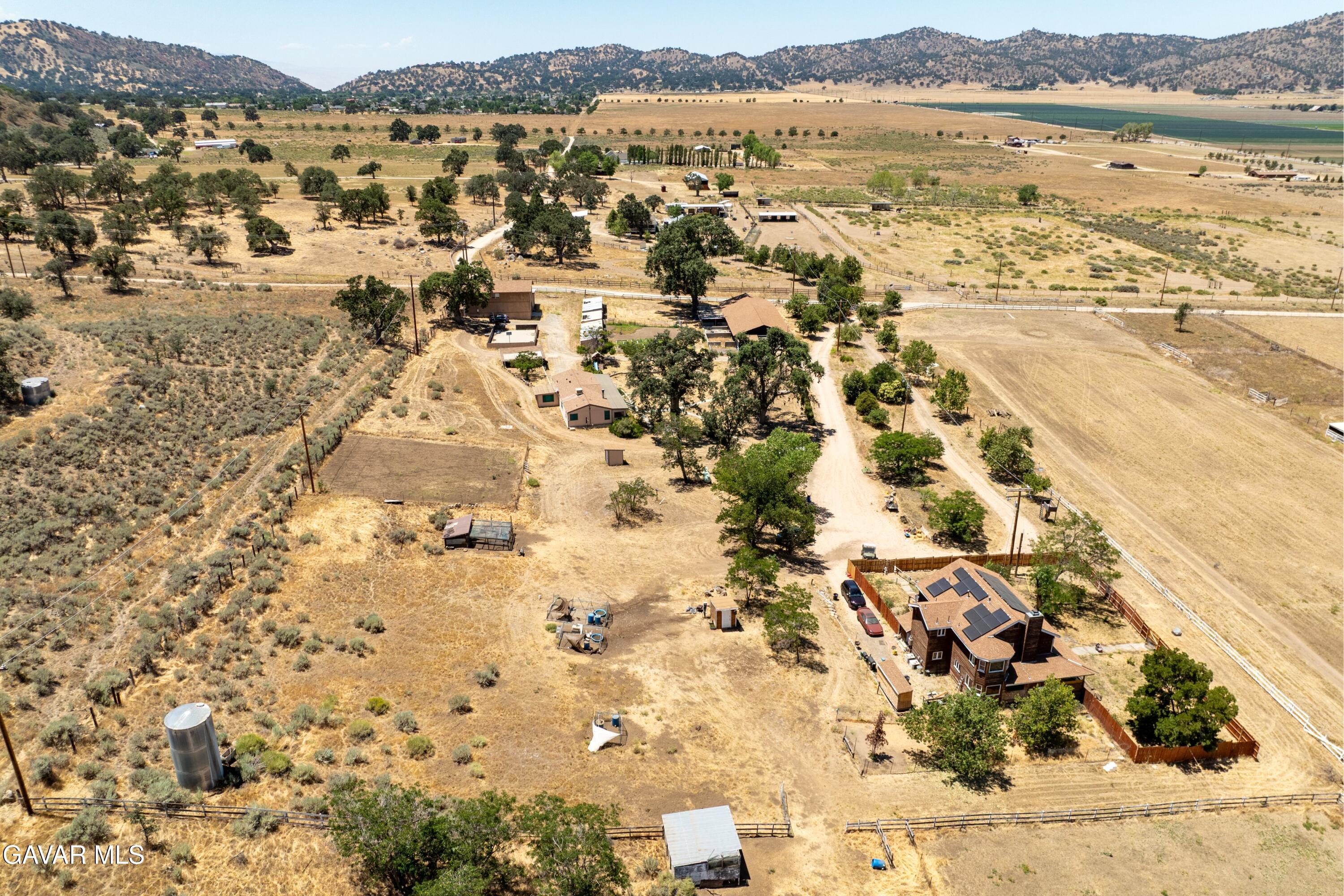 18518 Pellisier Road Property Photo 28