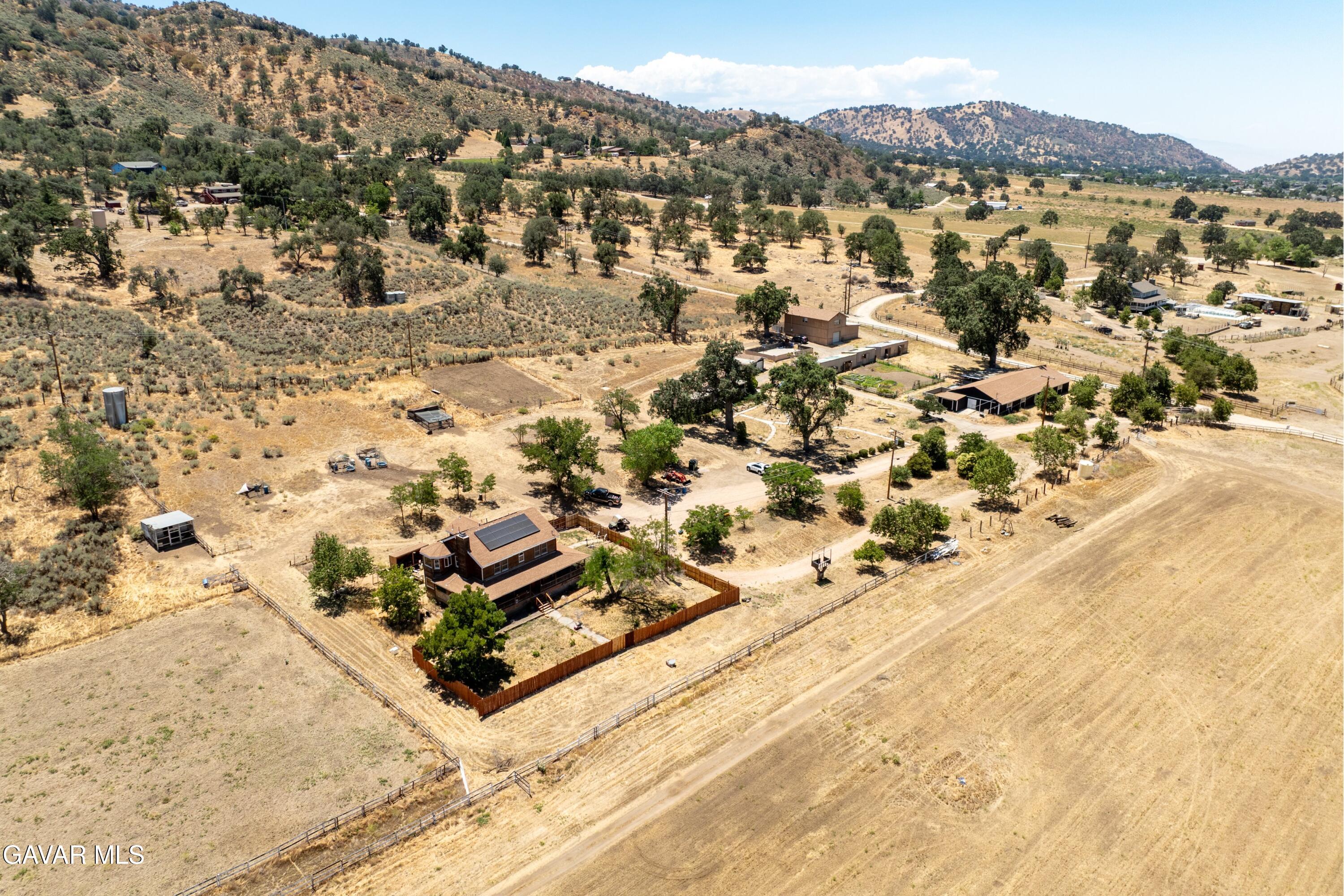 18518 Pellisier Road Property Photo 31