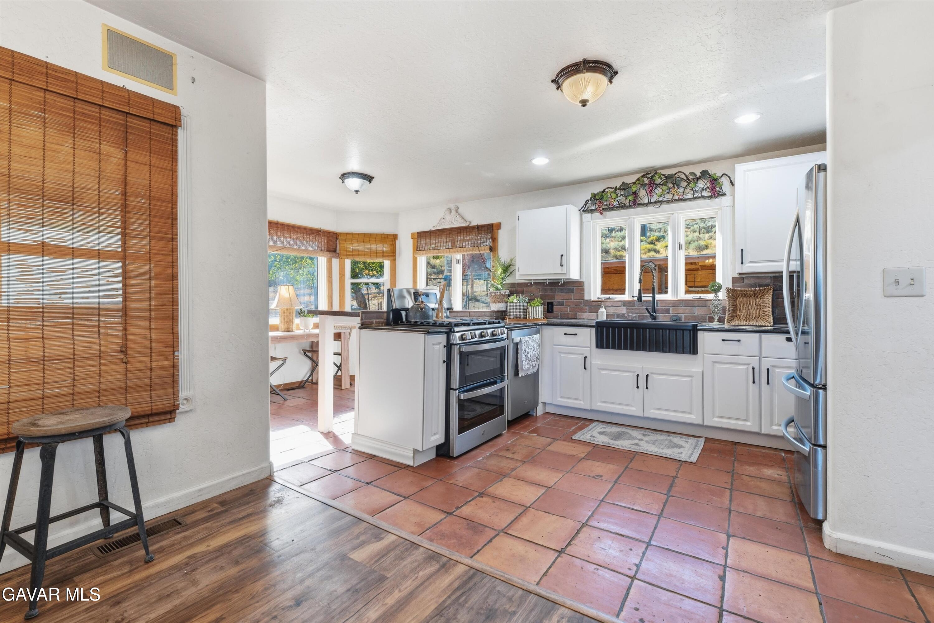 18518 Pellisier Road Property Photo 37