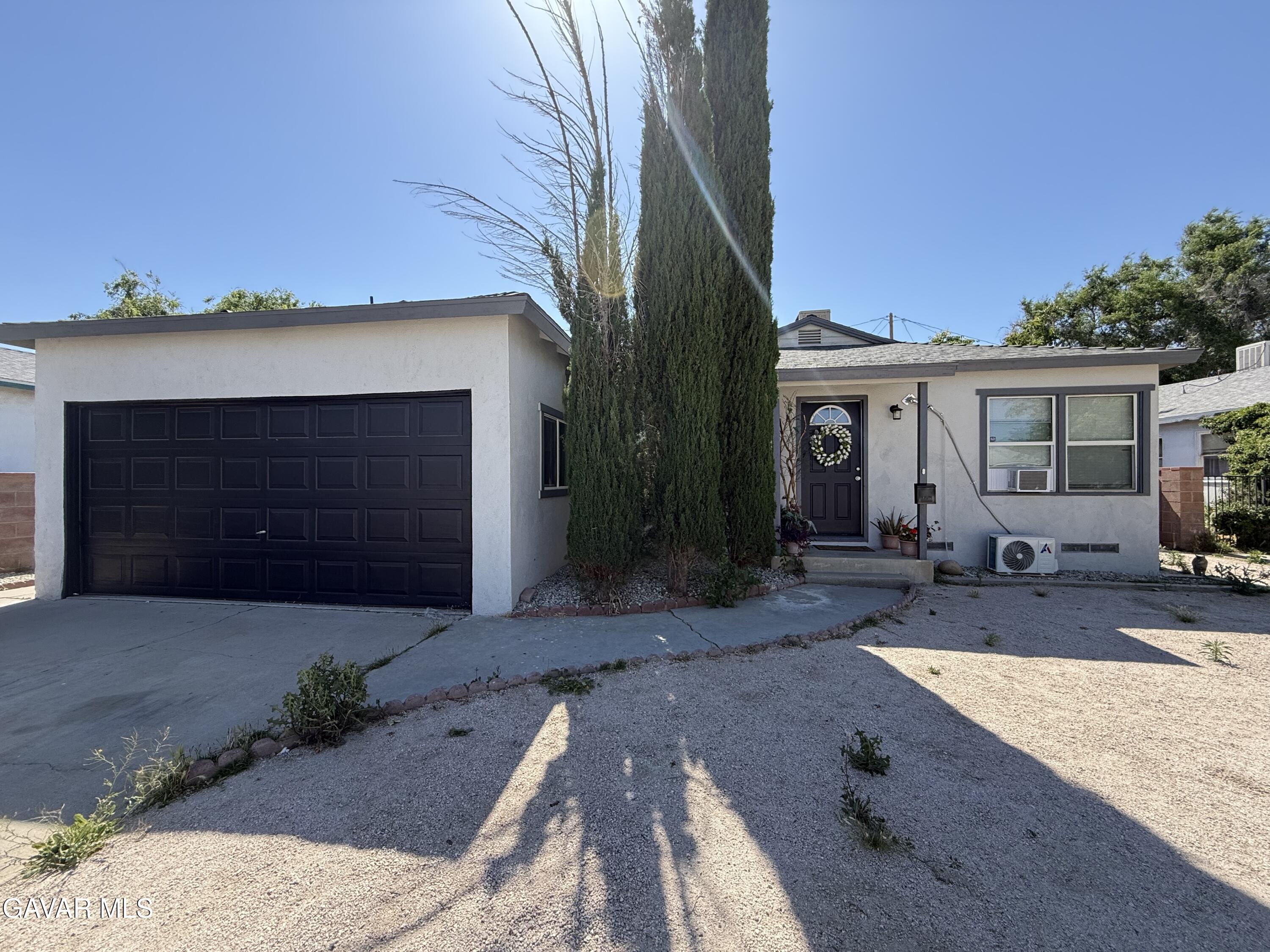 38321 Rosemarie Street Property Photo 1