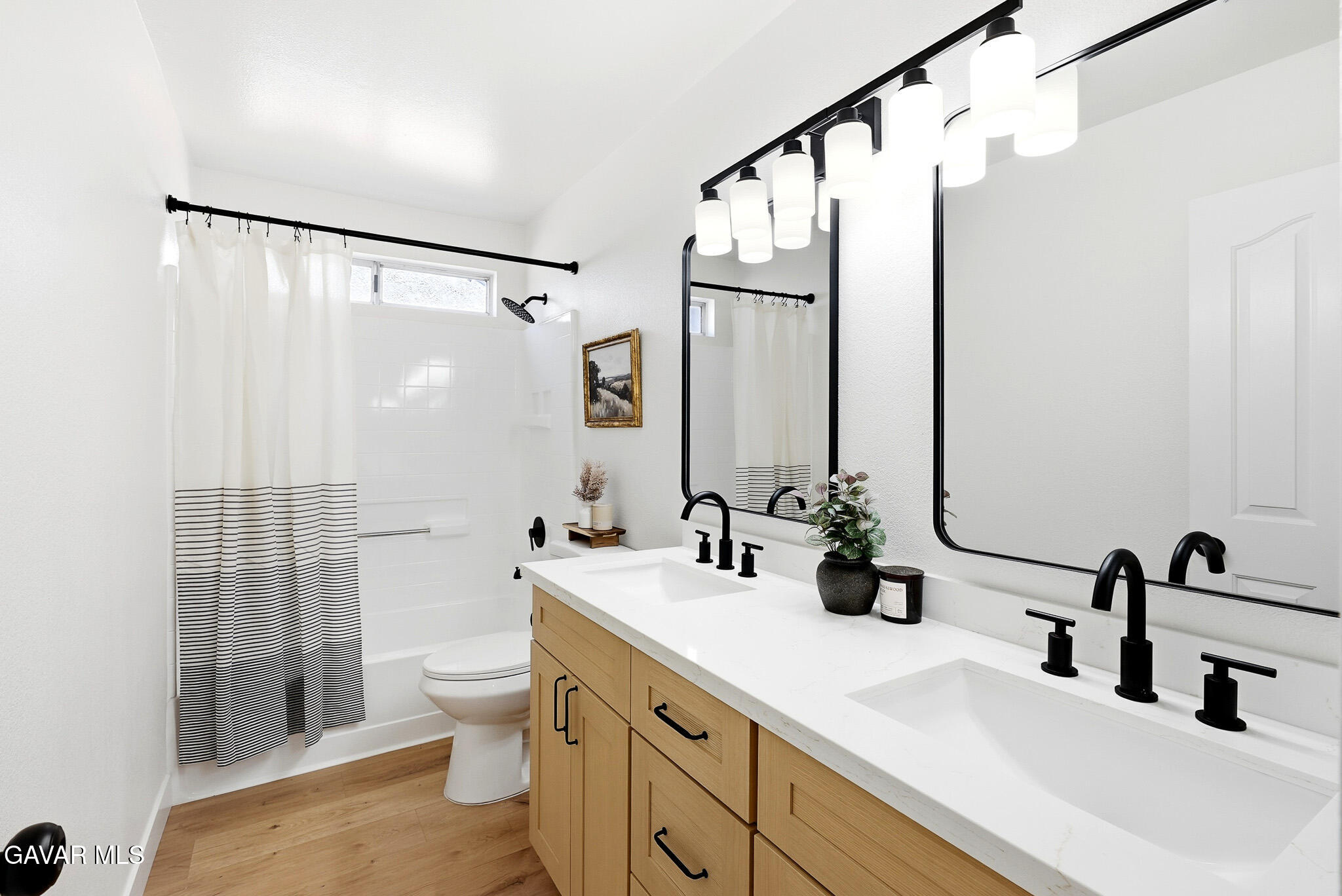 3202 Angeleno Place Property Photo 17